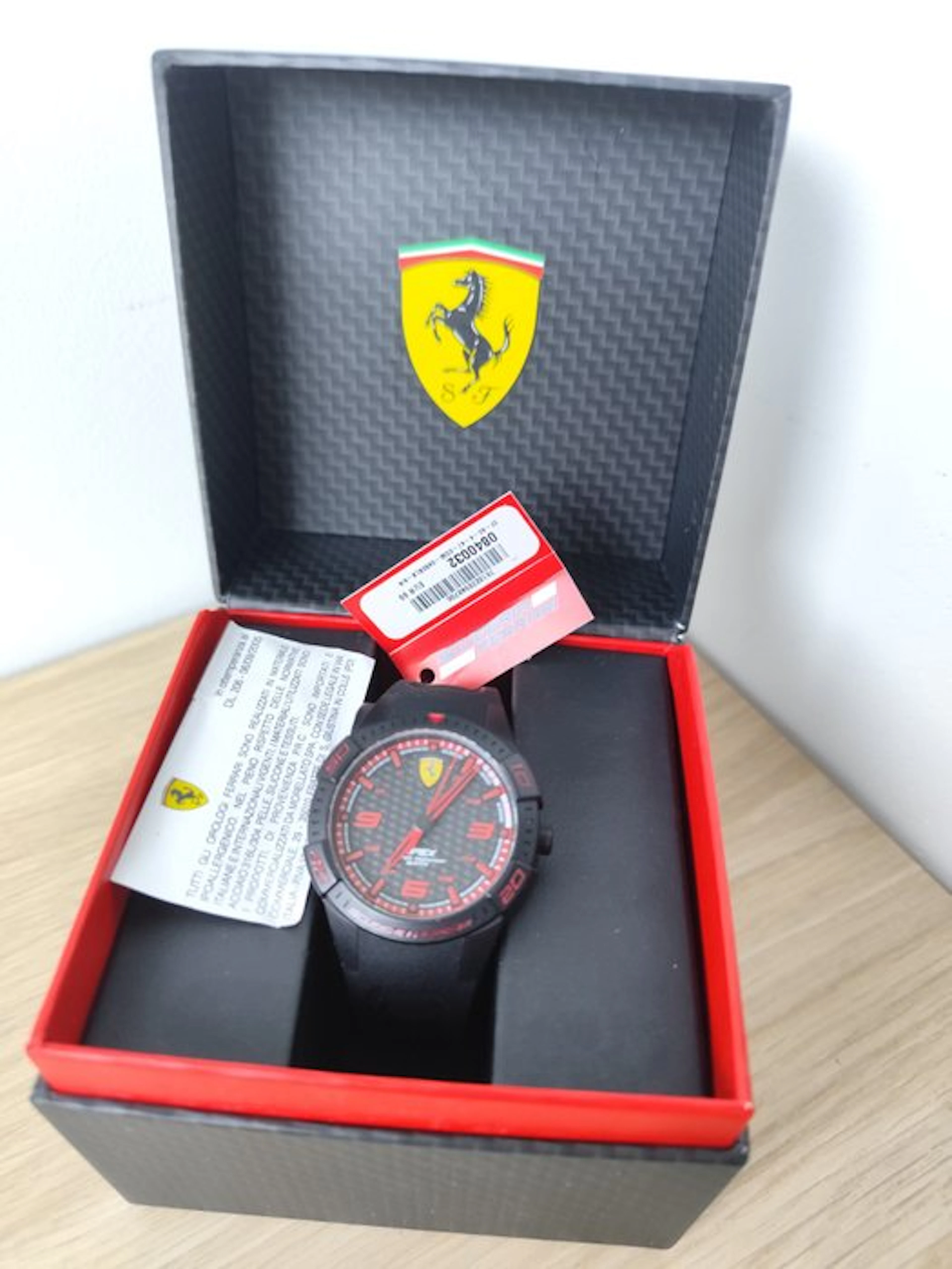 Watch - Ferrari - Apex