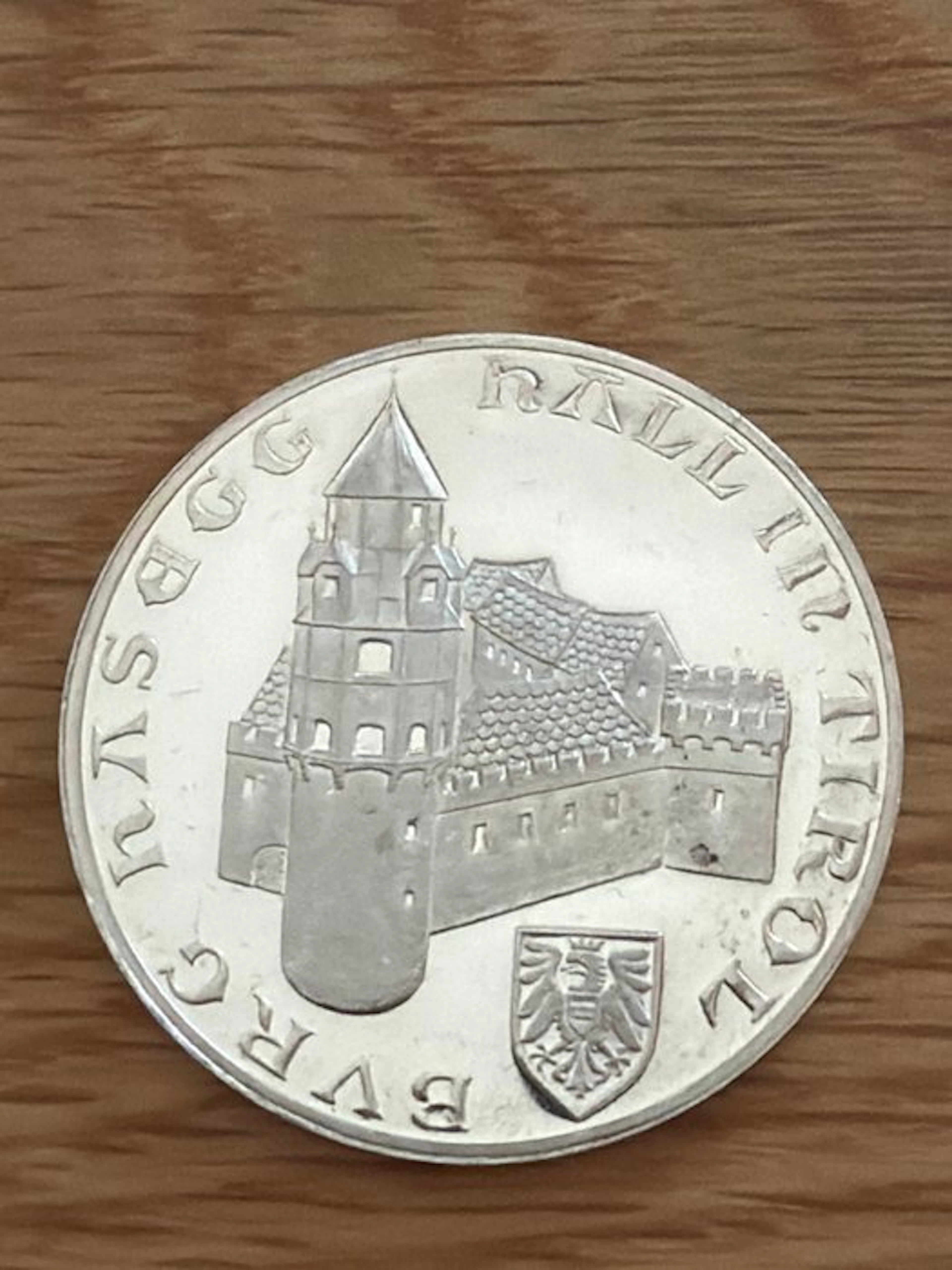 World. 1974 Hall in Tirol 27,6g (.900) Silber (No reserve price)