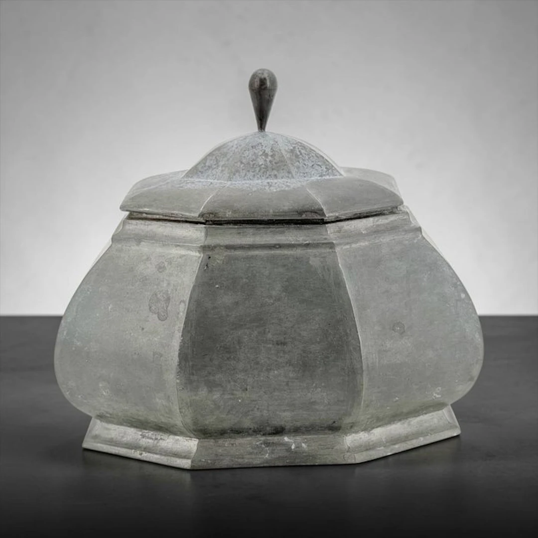Box - Octagonal (18th century) - Pewter - Tobacco