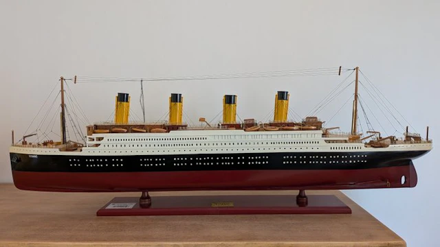 Cartal 1:270 - Model ship - RMS Titanic