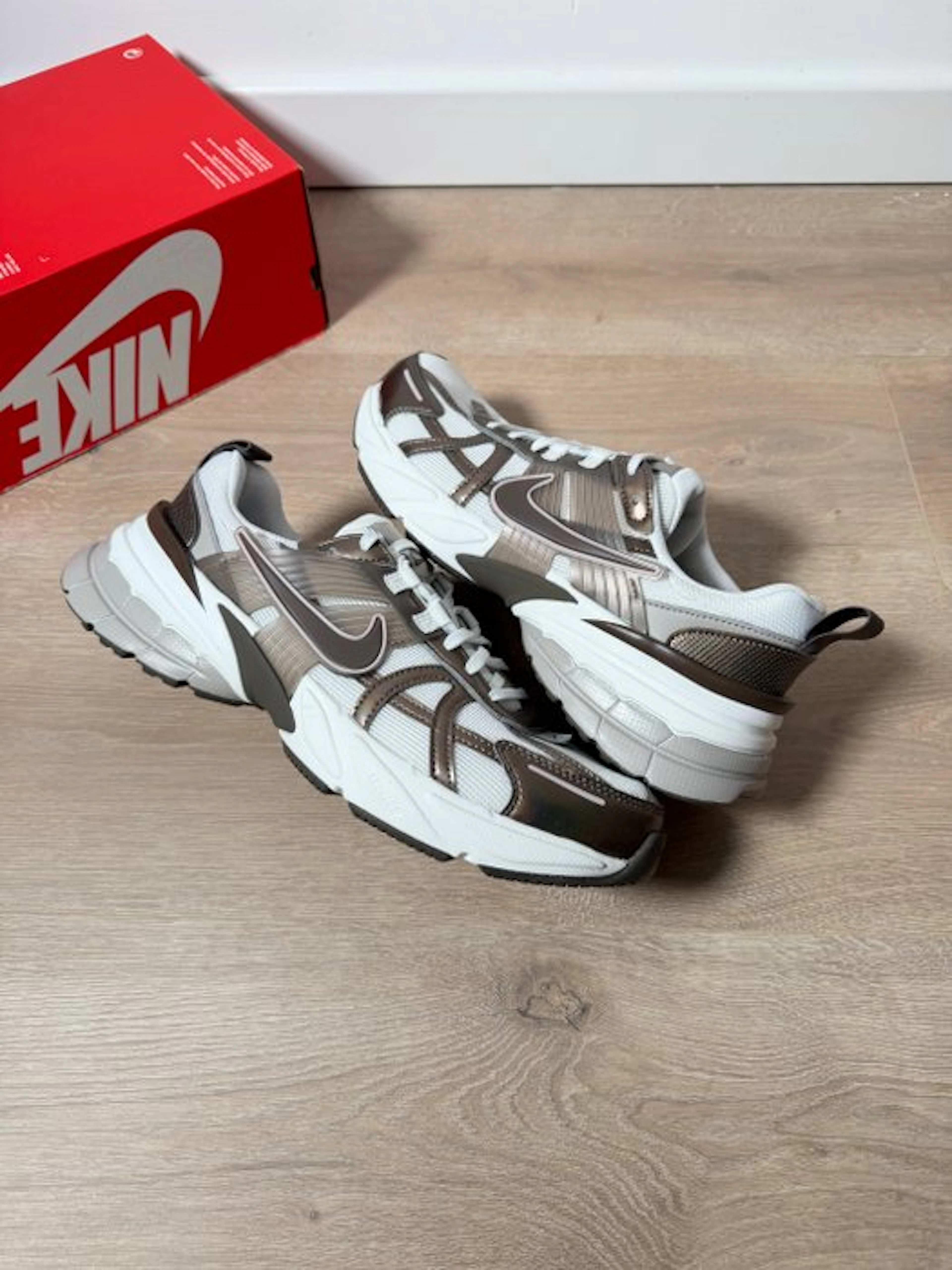 Nike - Sneakers - Size: EU 42.5 - New with tags
