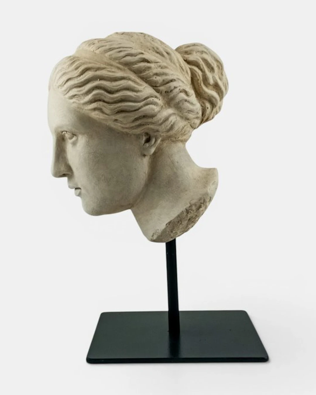 Sculpture, Testa di Afrodite - 22 cm - Scagliola and marble powder - 2026