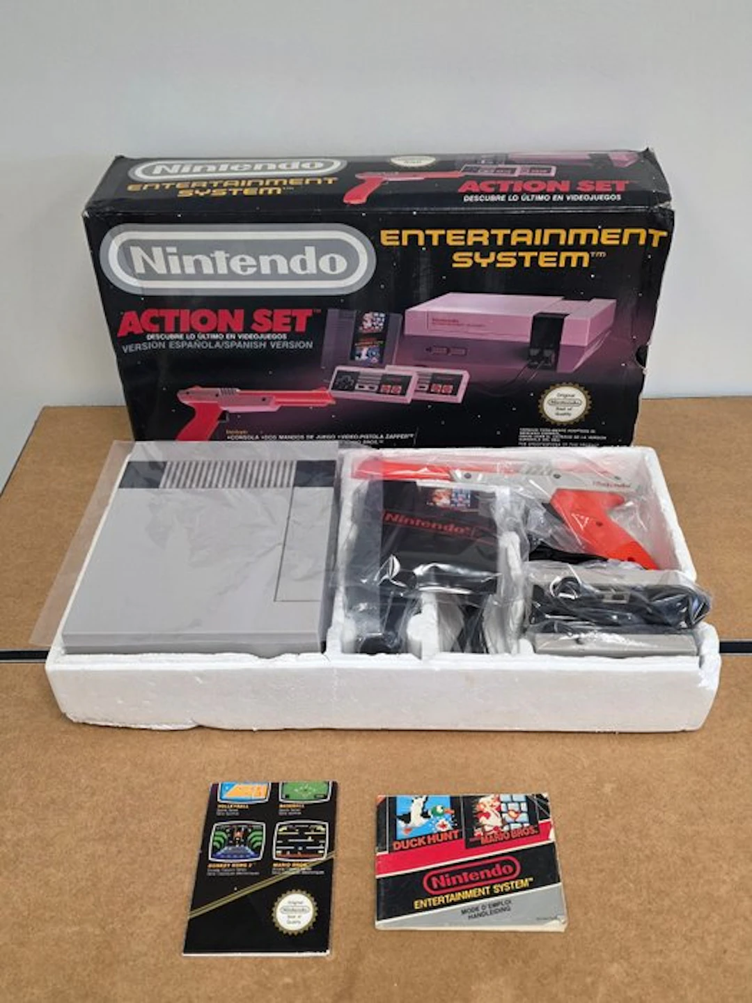 Nintendo - Nes - 8-Bit Super Rare - 1985 - Big Box Action...