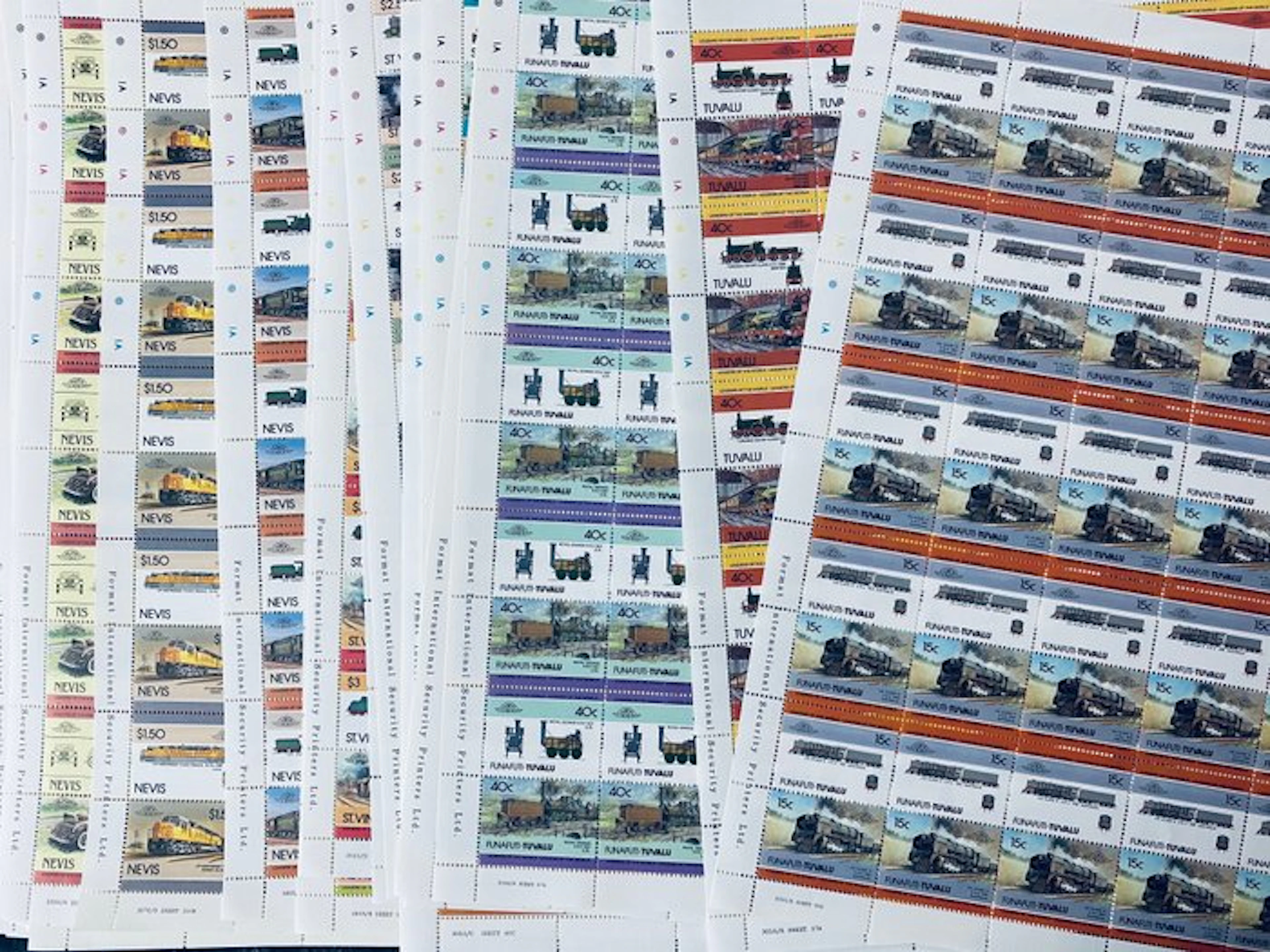 World - Batch of complete sheets: cars and trains, about 83 x