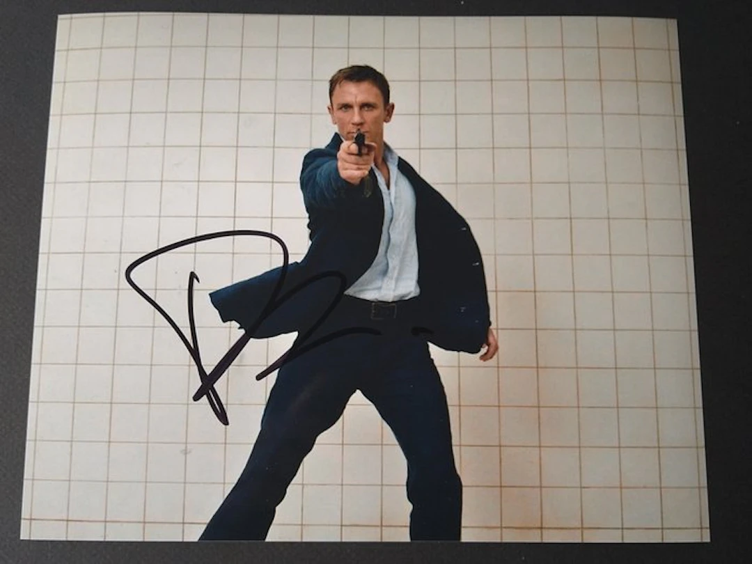 James Bond 007: Casino Royale - Daniel Craig "007" - Autograph, Photo with COA