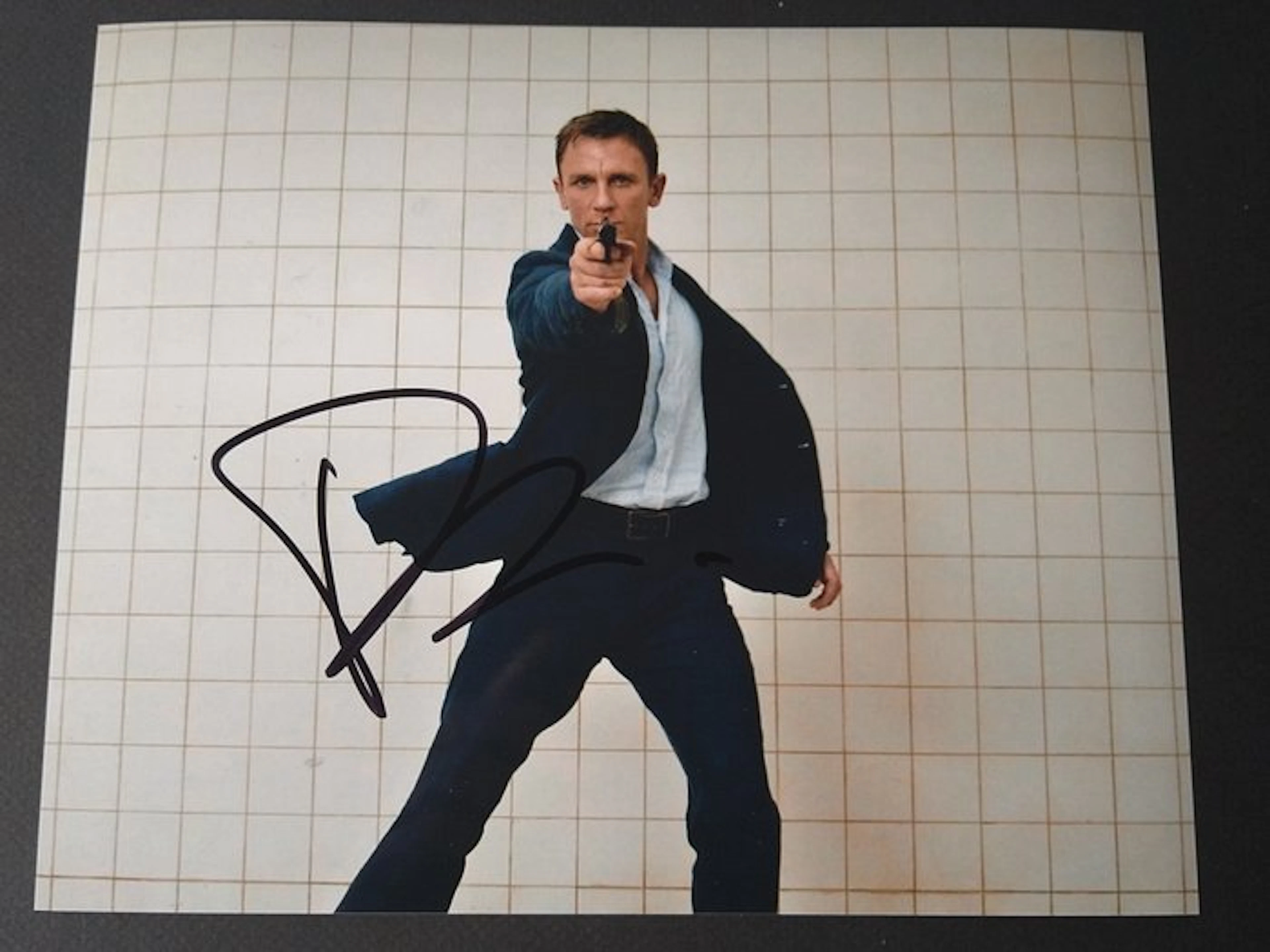 James Bond 007: Casino Royale - Daniel Craig "007" - Autograph, Photo with COA