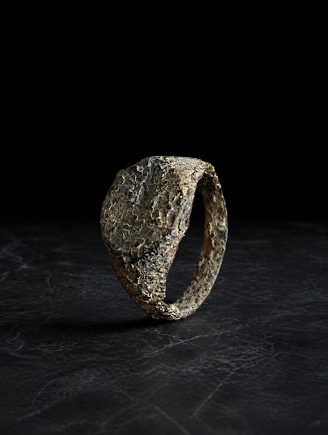 Ancient Roman, Empire Bronze Ring 1st to 3rd Century AD (No reserve price)