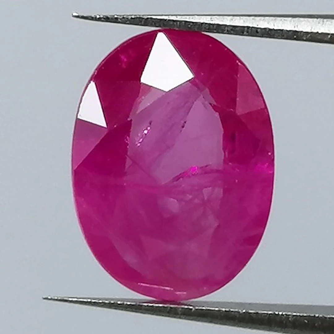 1 pcs Red Ruby - 1.13 ct - Instituto Gemólogico Español (IGE) - Minor