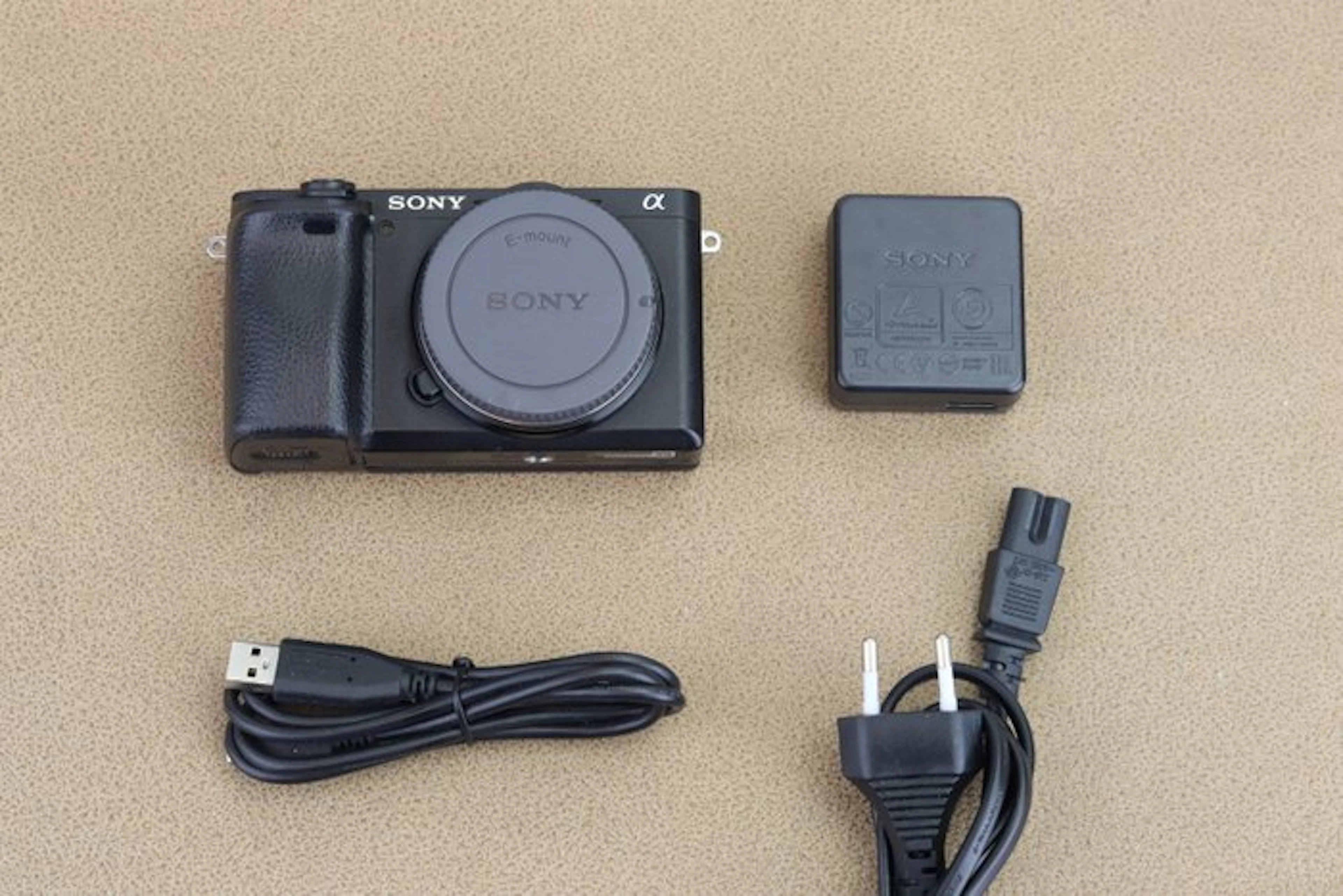 Sony Alpha A6400 body, Low Shuttercount 8.372 Digital camera