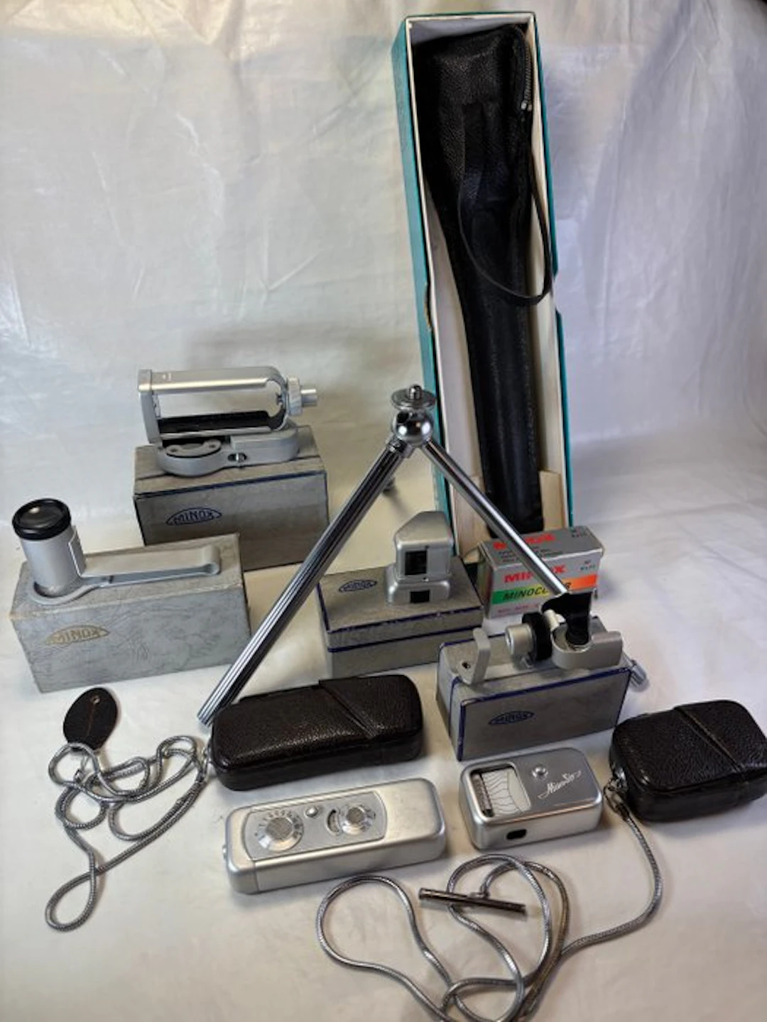 Minox A III S + heel veel accessoires 1954-1963 Subminiature camera