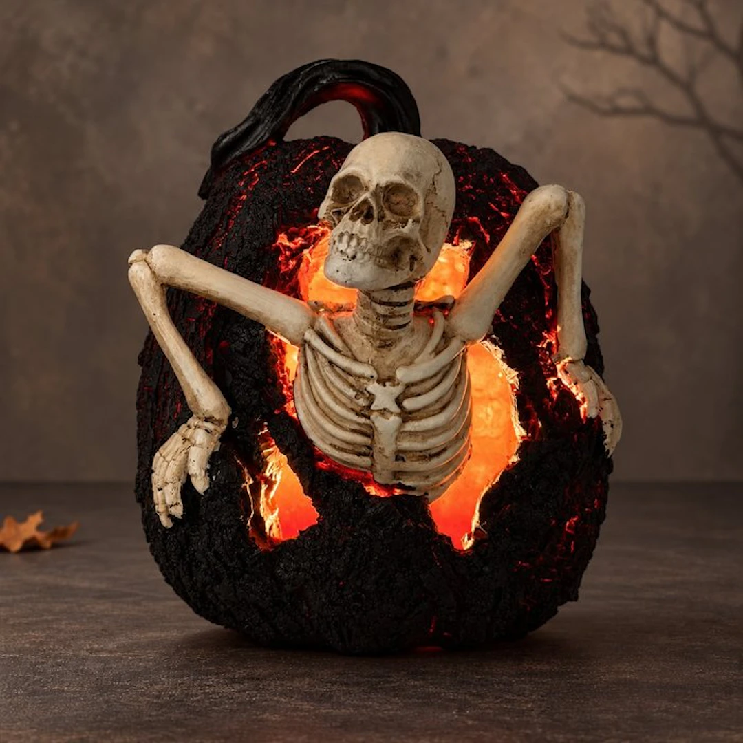 Figurine - Lamp - Resin