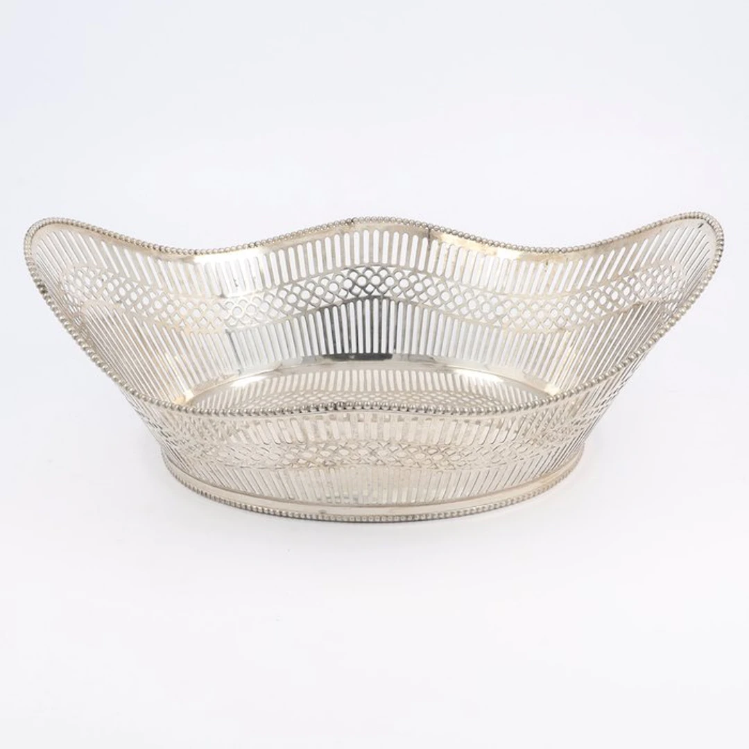 Van Kempen, Begeer & Vos (Voorschoten 1923) - Bread basket - .833 silver
