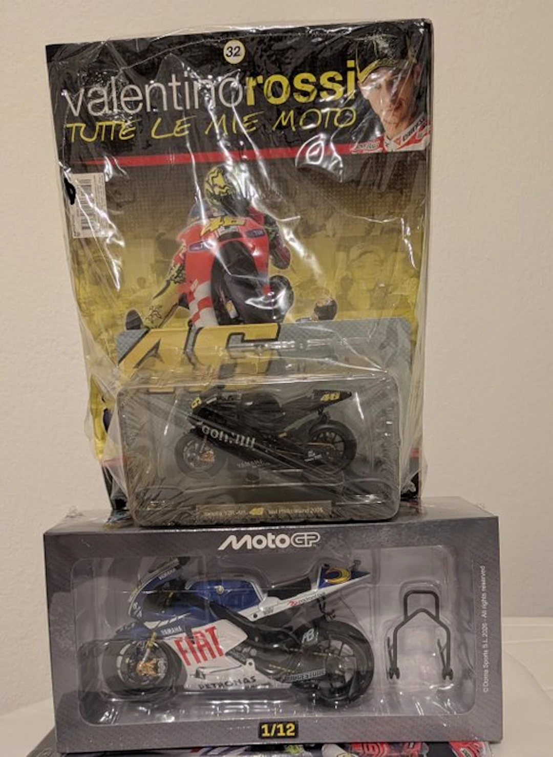 Altaya 1:12 - Model motorcycle - Yamaha YZR-M1, Fiat Petronas 2009/