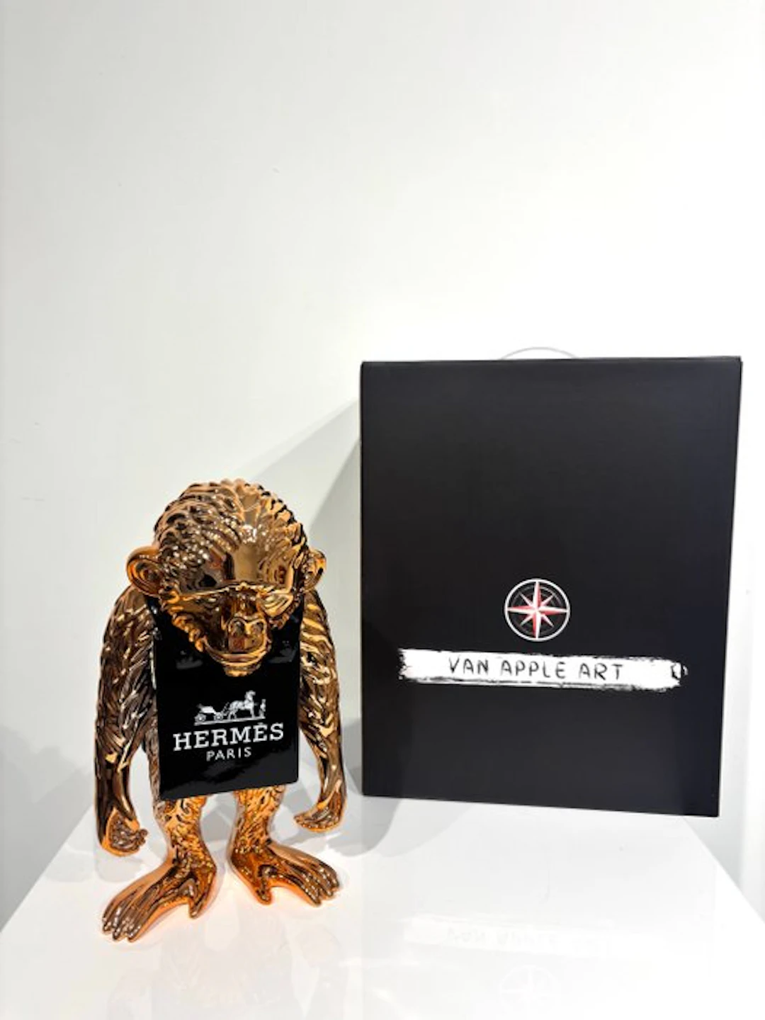 Van Apple - Fashion Monkey - Hermes