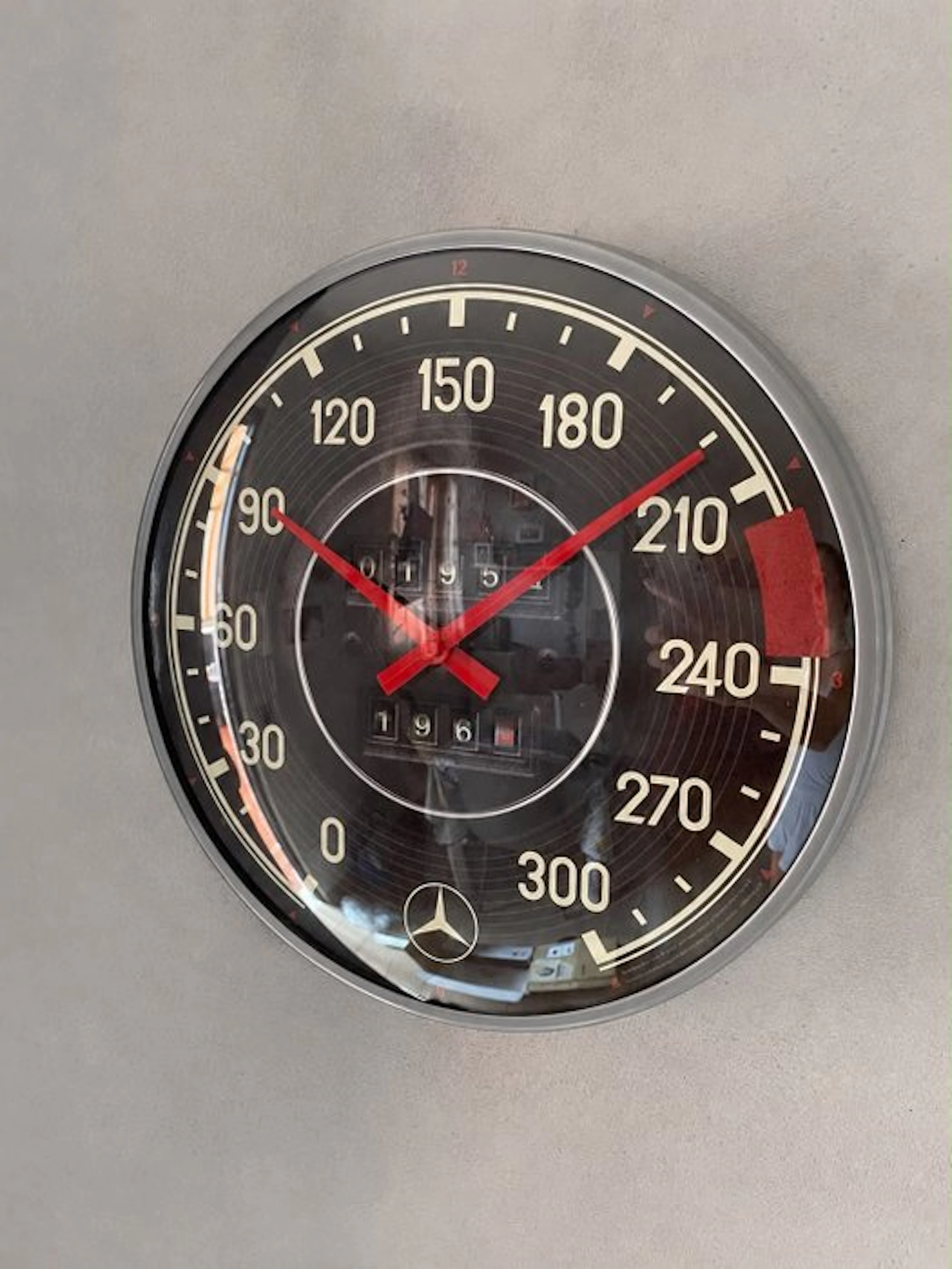 Wall clock - Plastic - 2000-2010