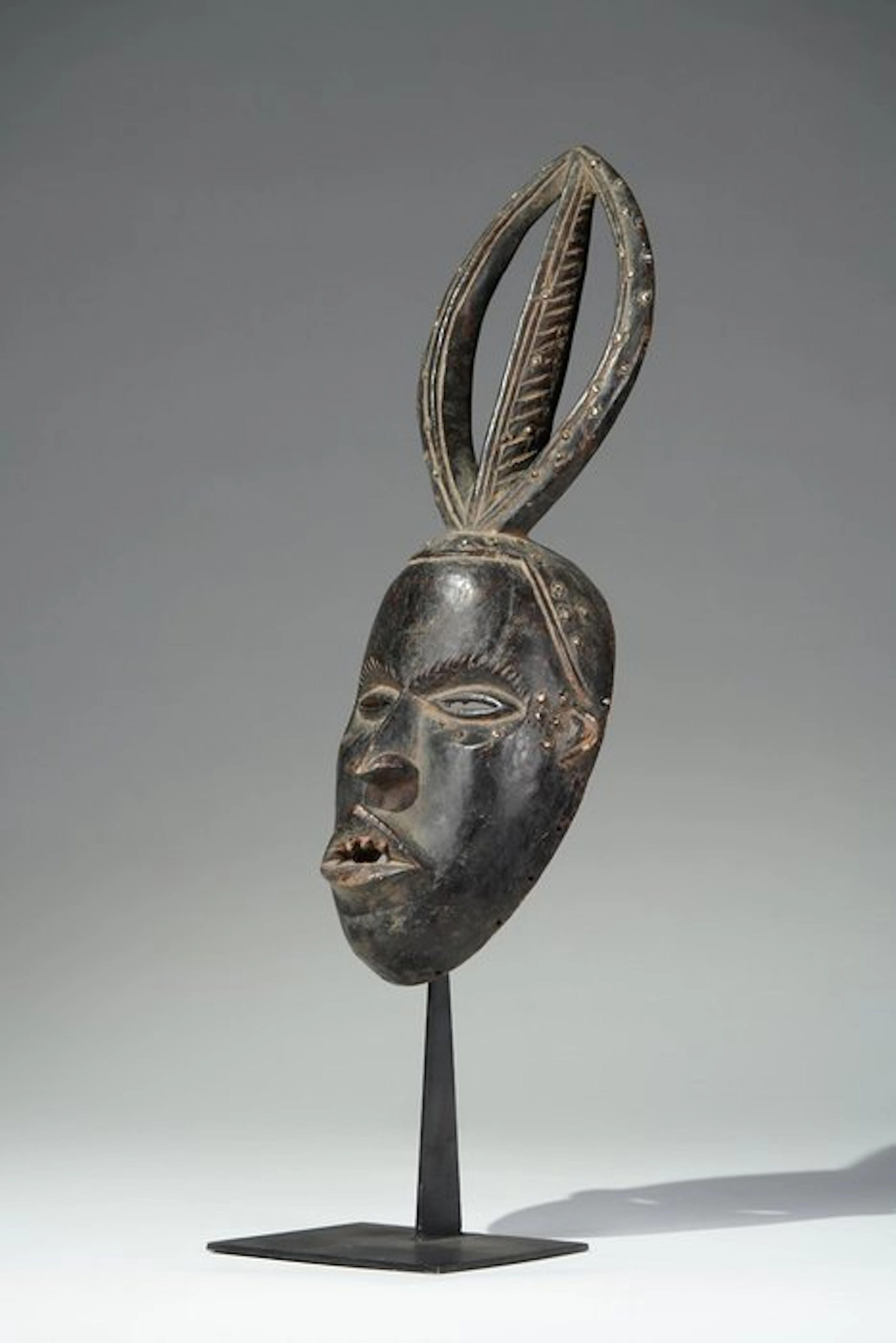 A wooden mask - Bété. - Côte d'Ivoire (No reserve price)