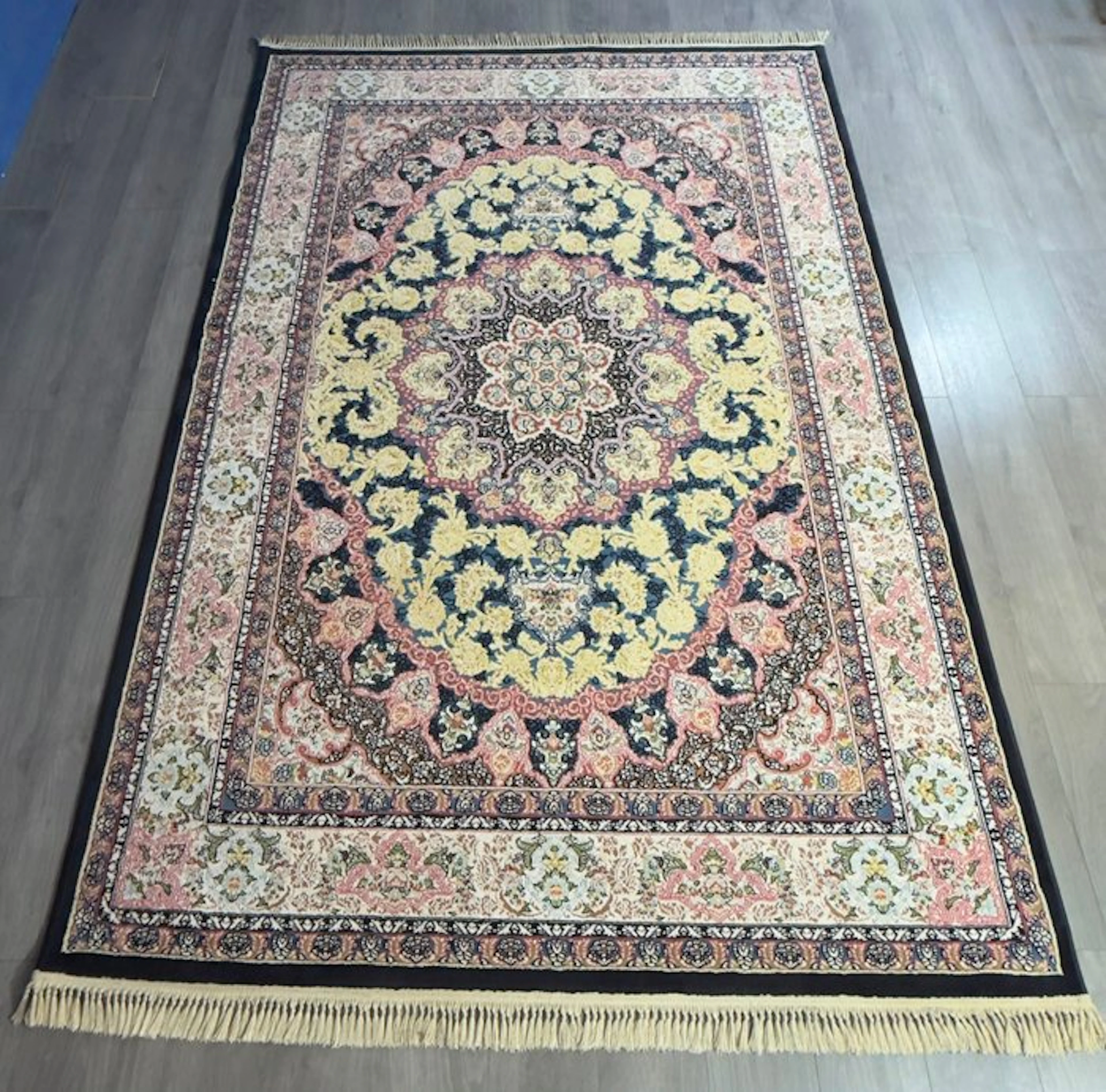 Nain - Rug - 290 cm - 192 cm