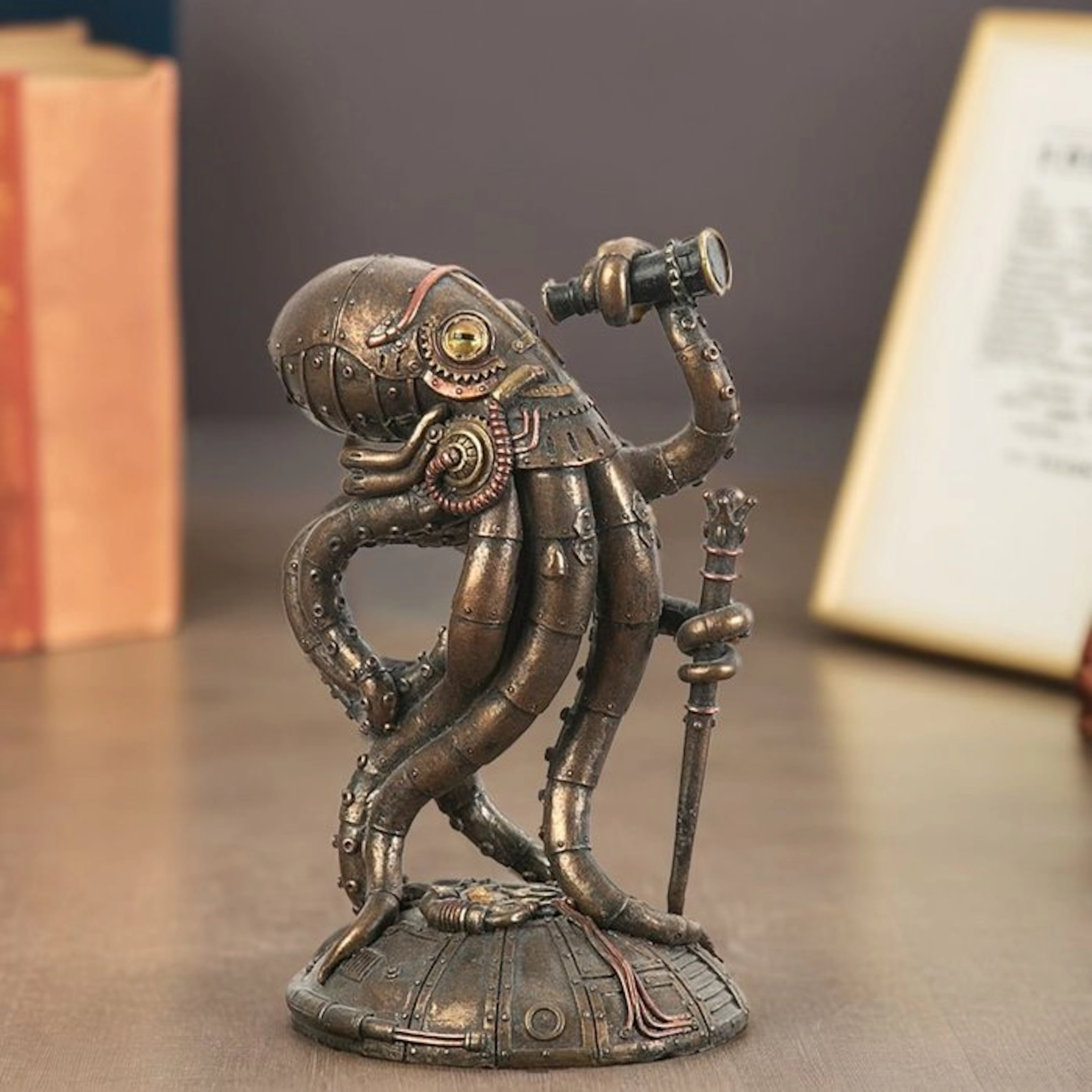 Sculpture, Nautical Observer - 18 cm - Resin