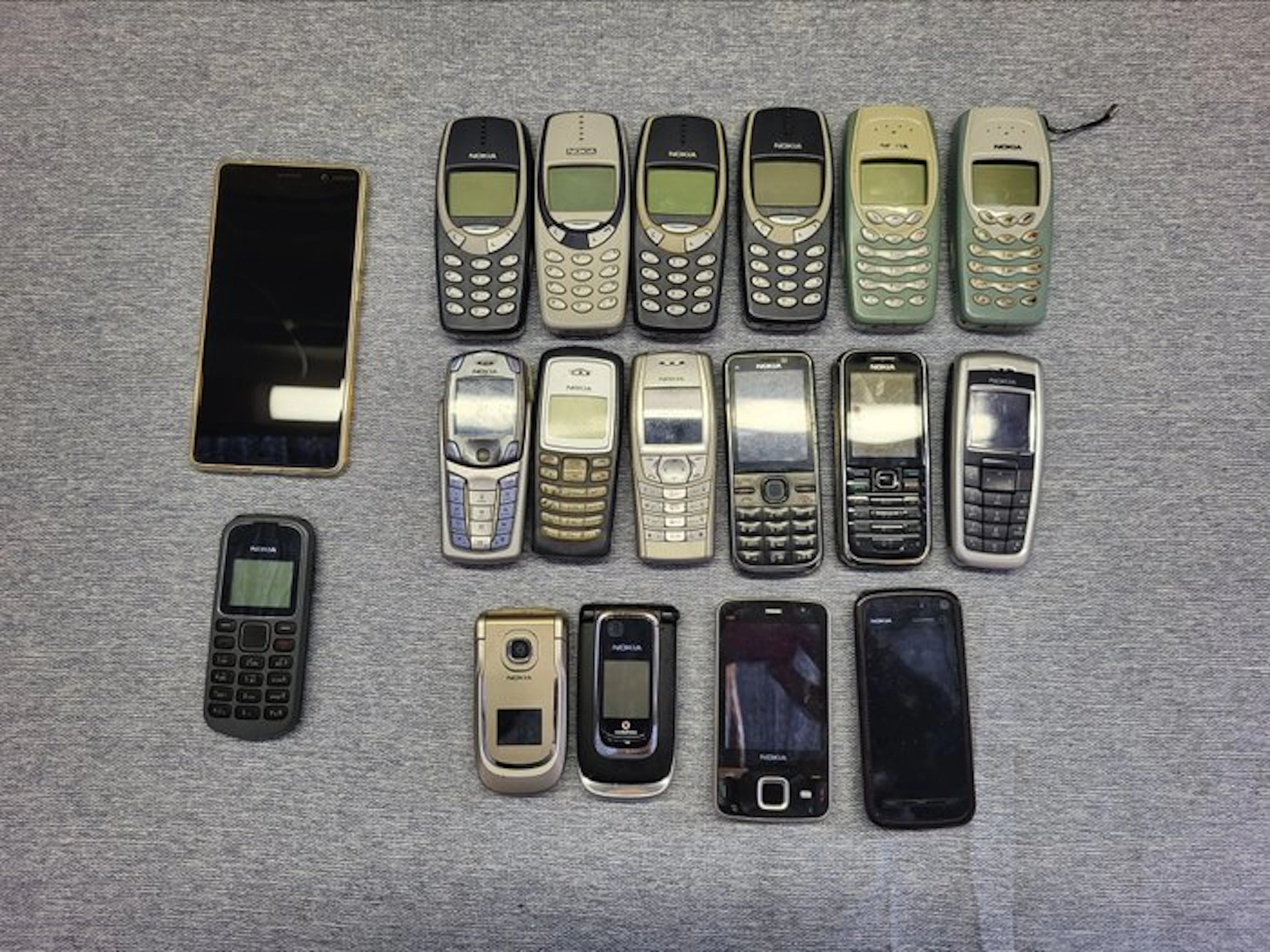 Nokia Nokia 3310 - Mobile phone (17) - Without original box