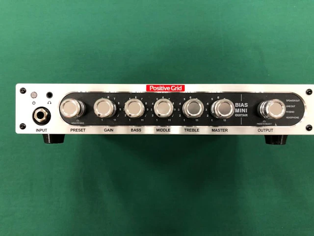 POSITIVE GRID Bias Mini Guitar - Number of items: 1 - Guitar amplifier
