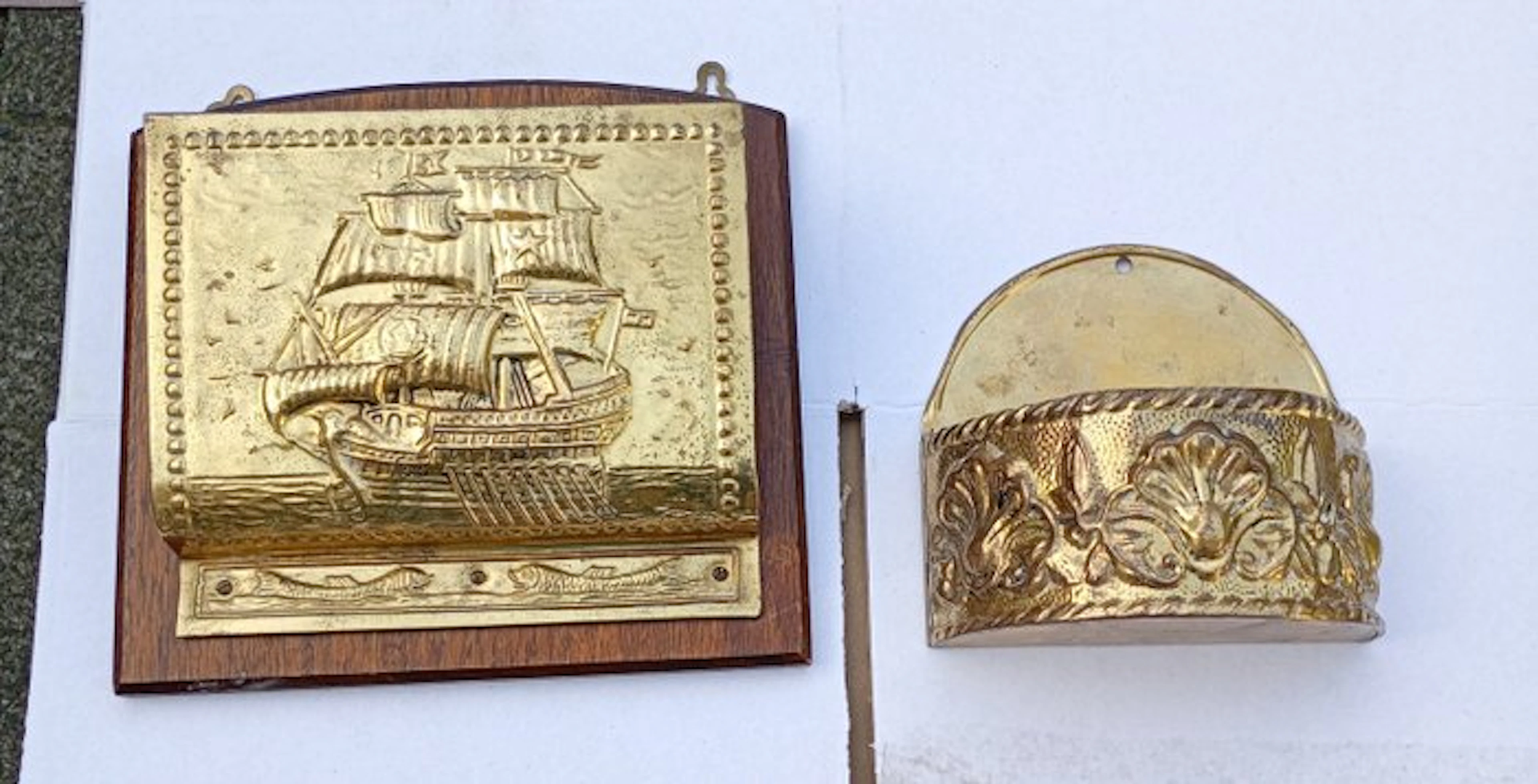 Wall plate (2) - Brass - Peerage Pair of Vintage