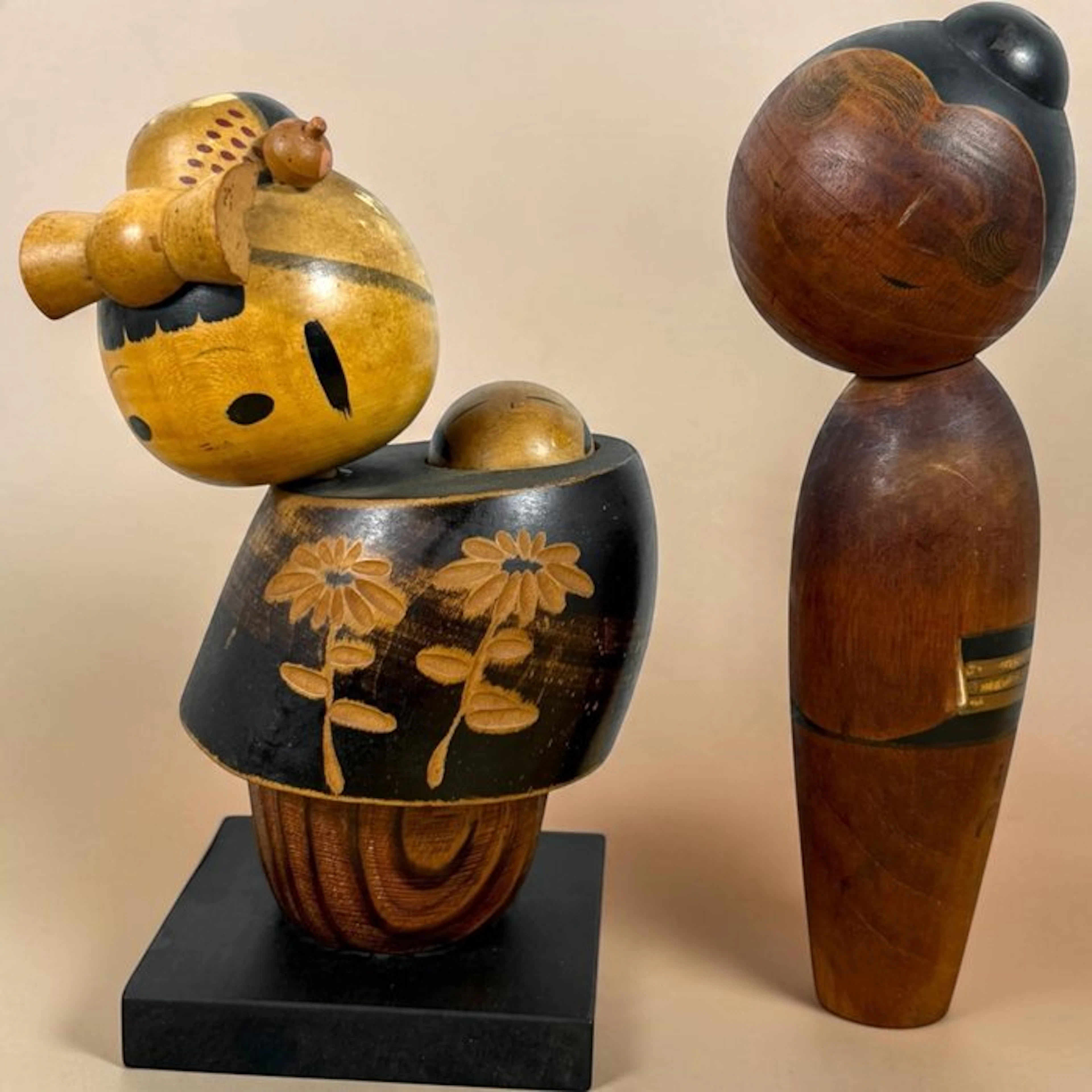 The family - Wood - Higashiyama - Japan - Shōwa period (1926-1989)