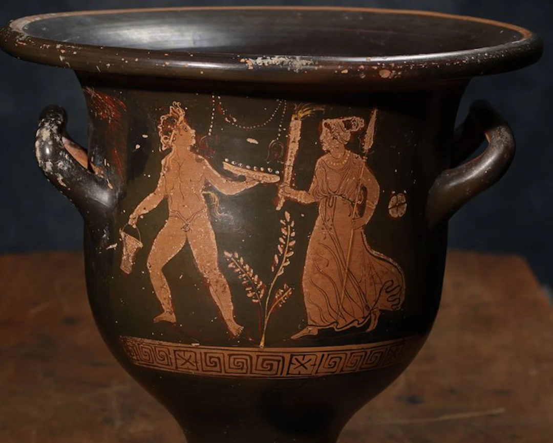 Ancient Greece superb red-figure crater from the 4th...
