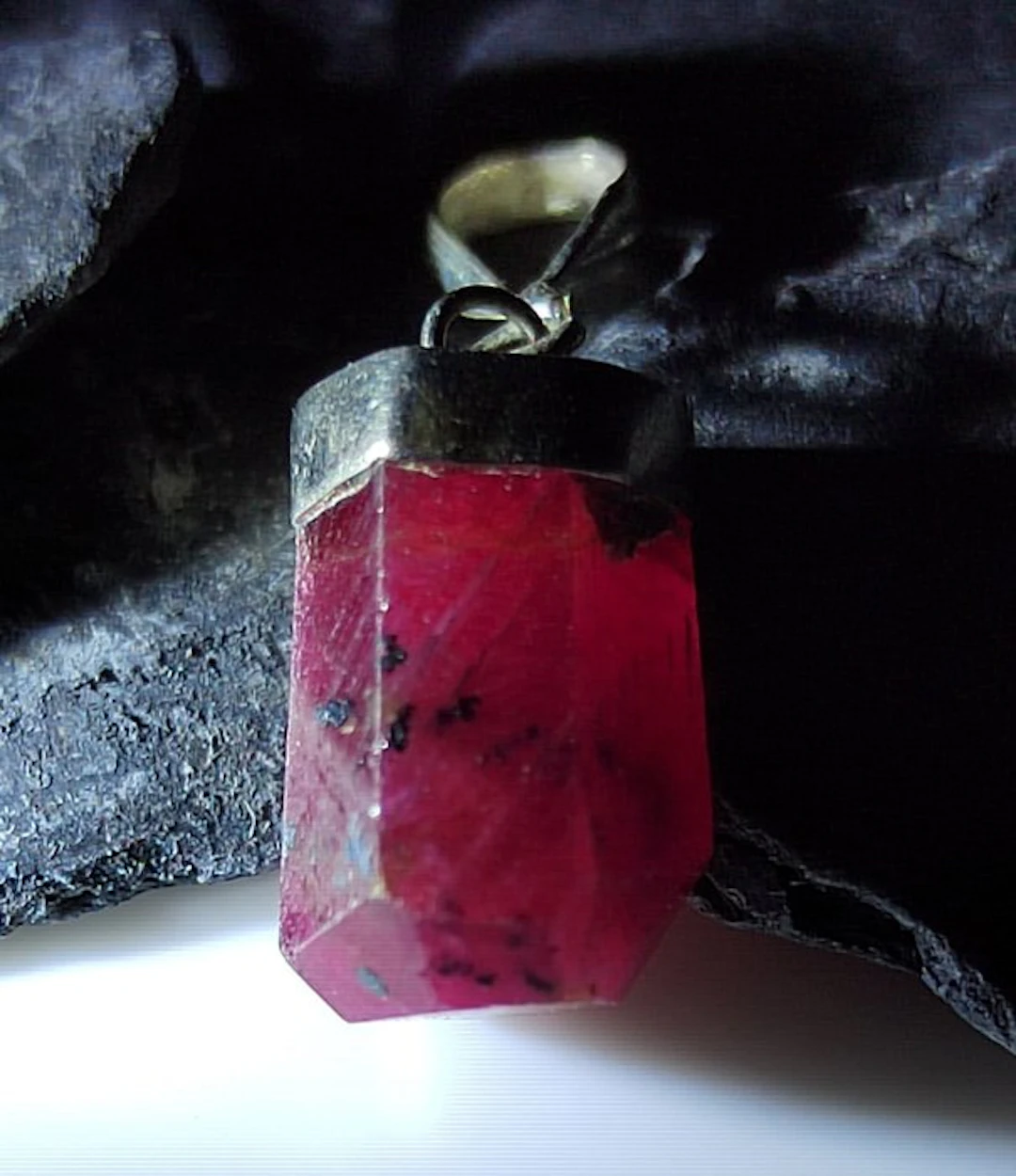 Exclusive Silver Pendant with Natural Ruby – 17.30 cts- 3.46 g