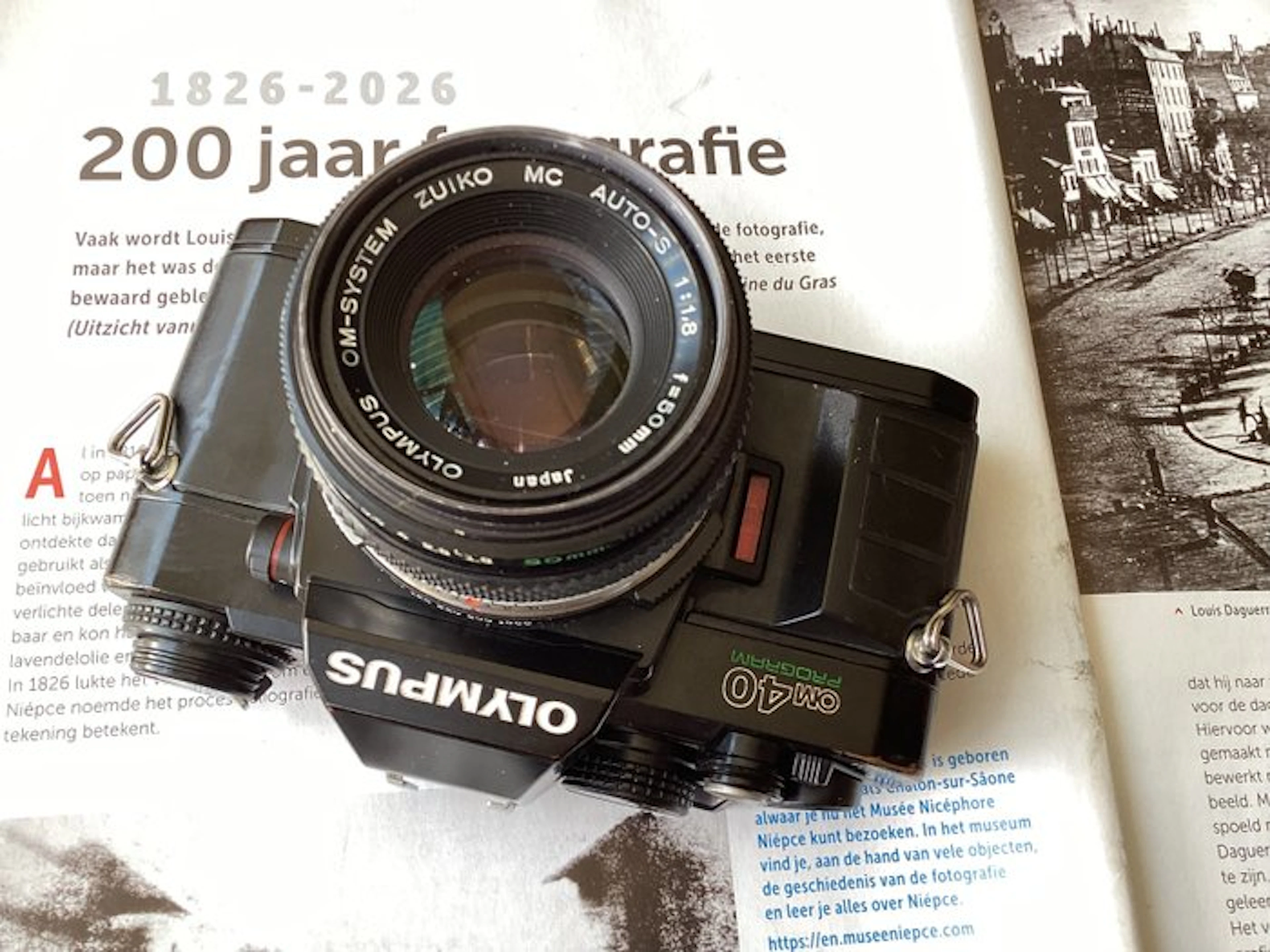 Olympus OM40 Program Single lens reflex camera (SLR)