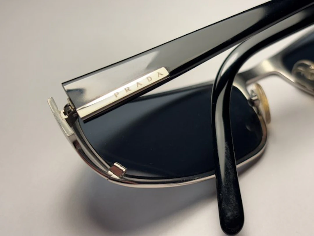 Prada - 2006 Vintage Gunmetal SPR 52F sunglasses - Sunglasses