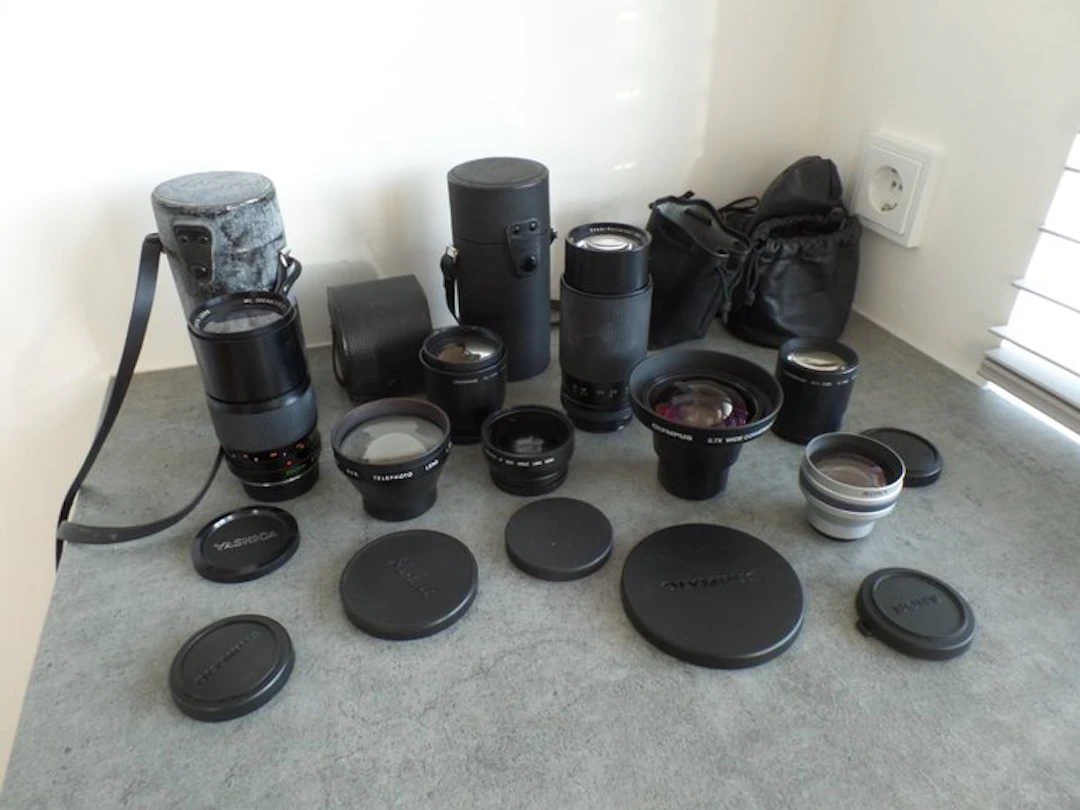 Olympus, Sony