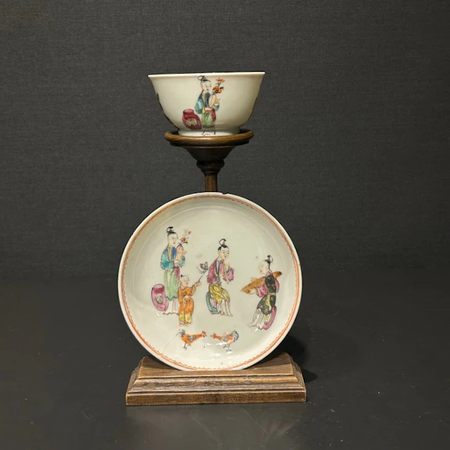 Cup and saucer - Porcelain - Yongzheng cup and saucer