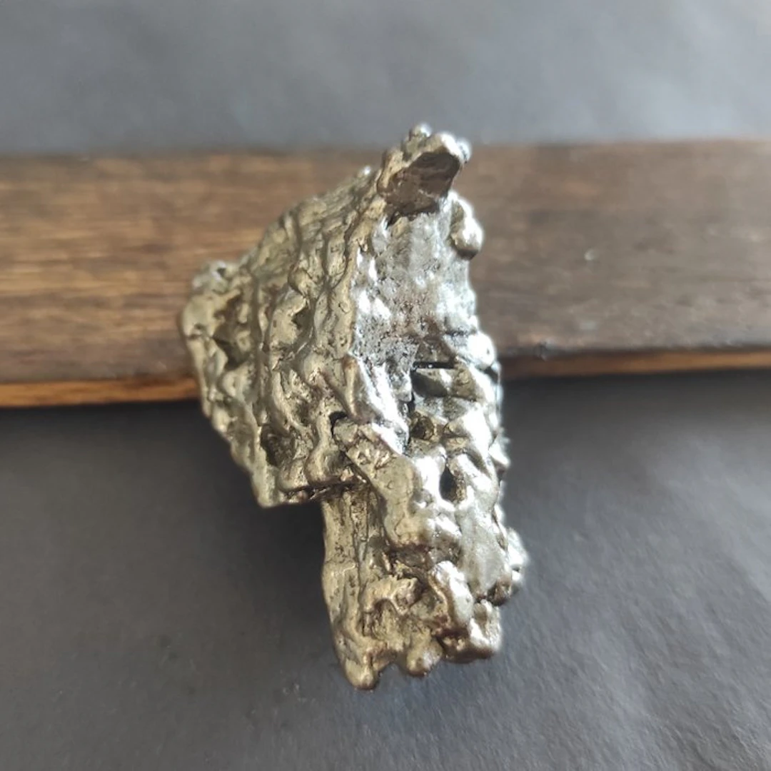 Campo del Cielo meteorite Specimen - Height: 2 cm - Width: 2.5 cm- 68 g - (1)