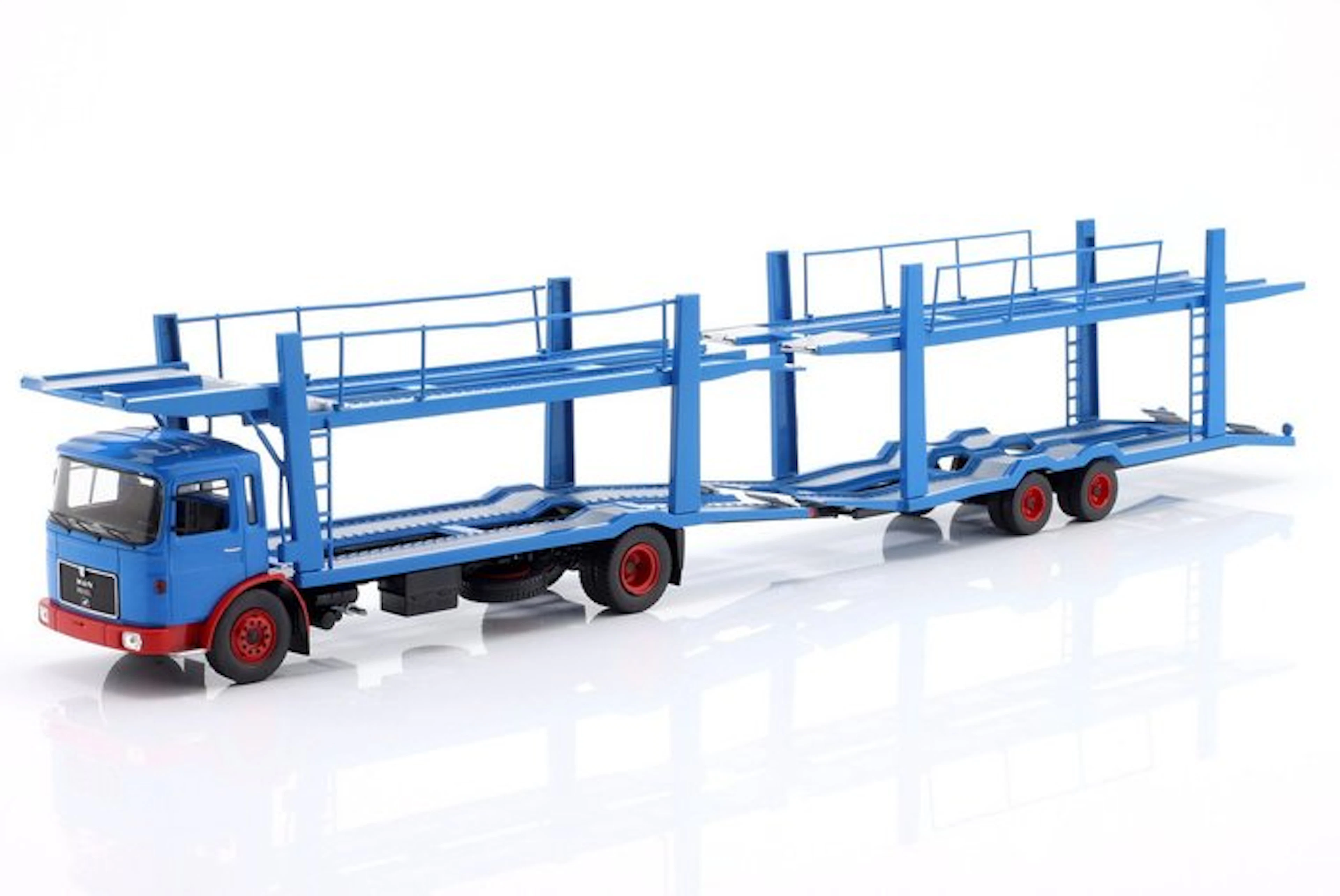 IXO 1:43 - Model truck - MAN Car Transporter + Trailer 1970