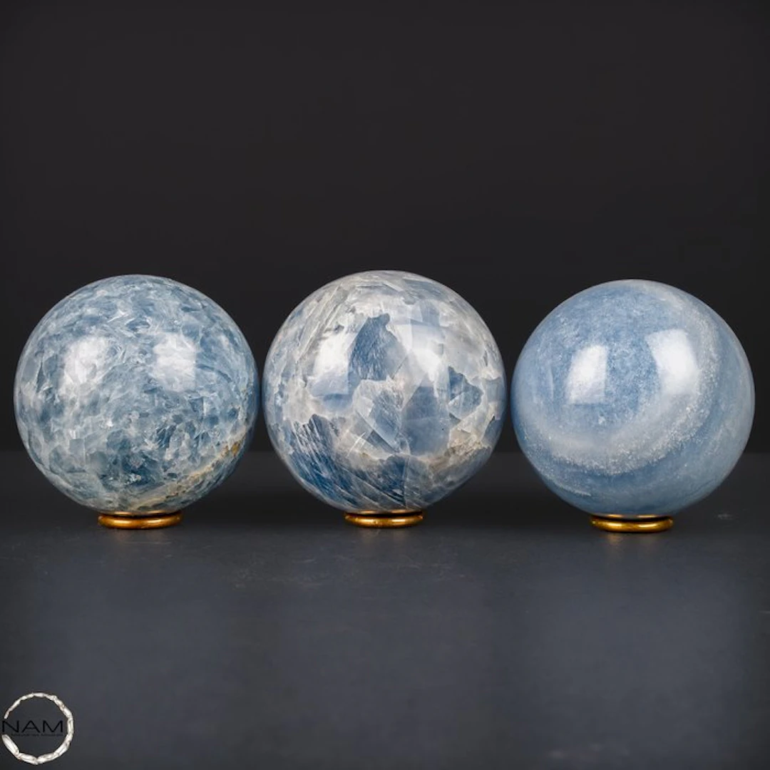 Rare natural blue calcite sphere set – 3 hand-polished...