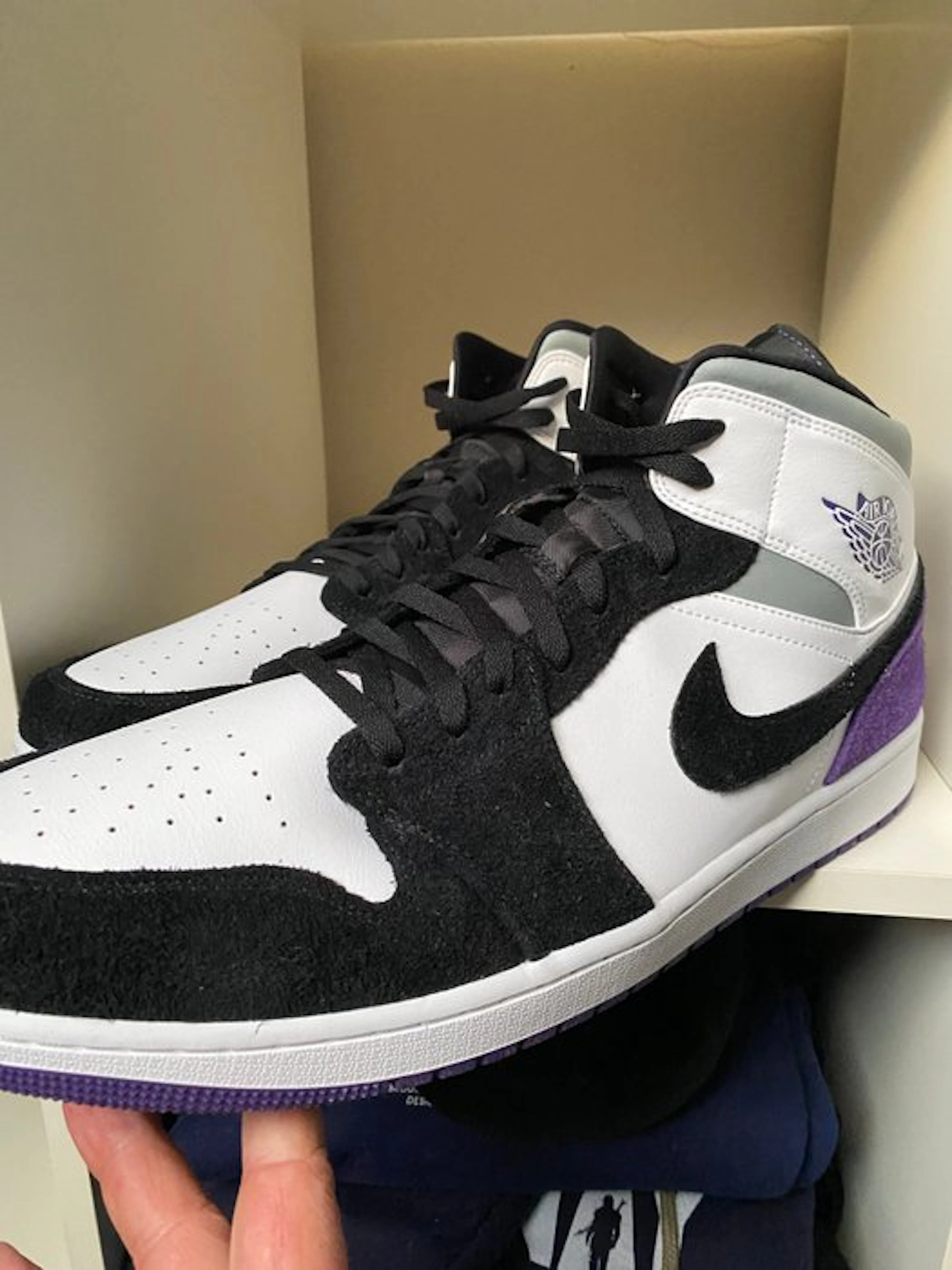 Nike - Air Jordan 1 Mid - Sneakers - Size: EU 50