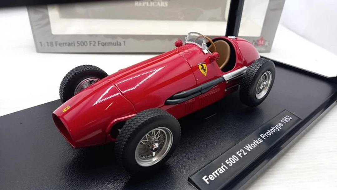 CMR 1:18 - Model car - Ferrari 500 F2 Works Prototype 1953 - (Cod.L32)