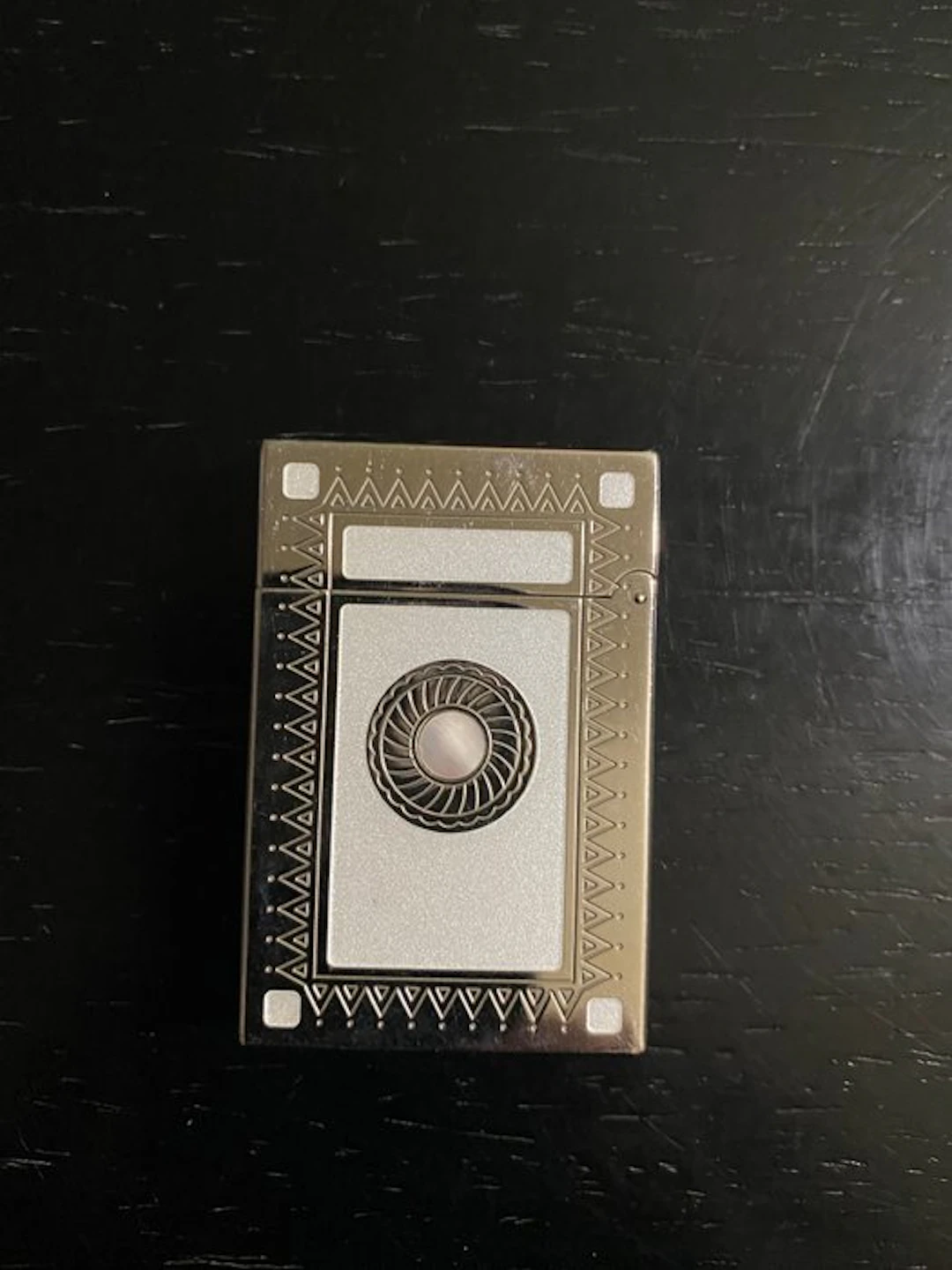 S.T. Dupont - Line 2 - No reserve price - Pocket lighter - Silver plated