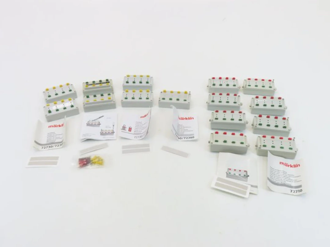 Märklin H0 - 72710/72730 - Model train control unit (15) - 15x switch cabinets