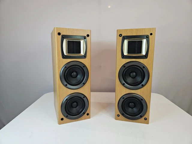Kenwood - LS-V120-W / 2-Way Bass Reflex Floorstanding Speaker set