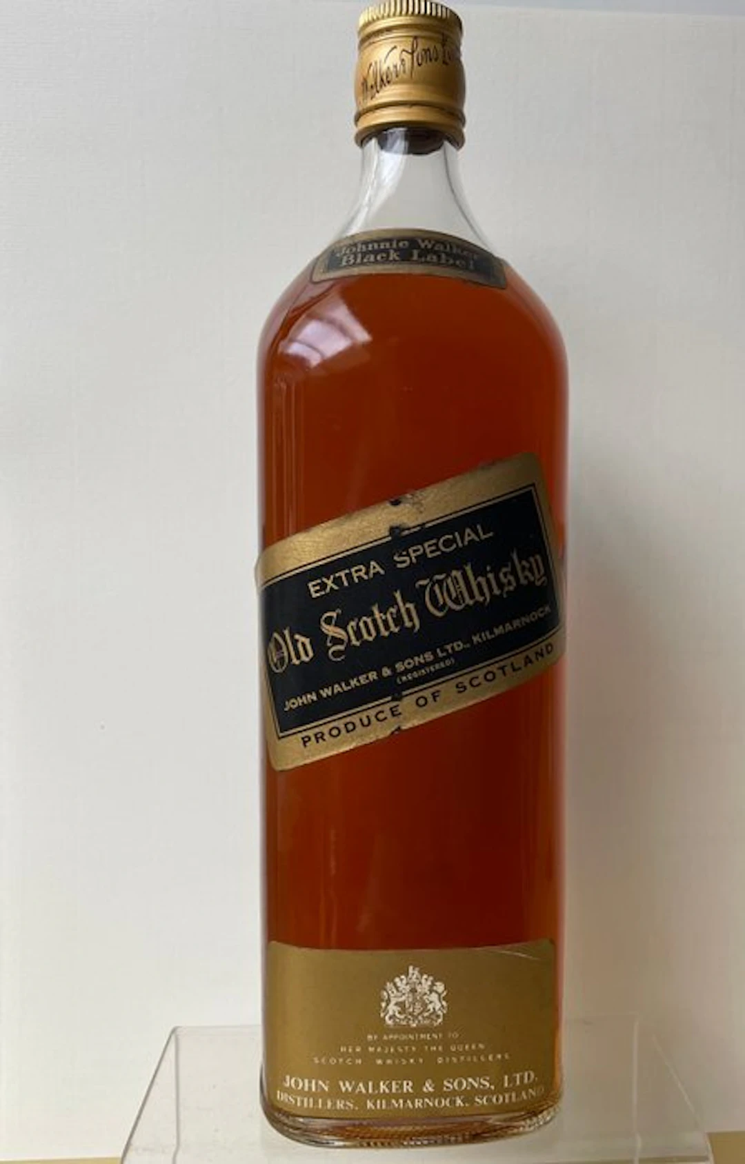 Johnnie Walker Black Label Extra Special - b. 1970s - 1 Litre