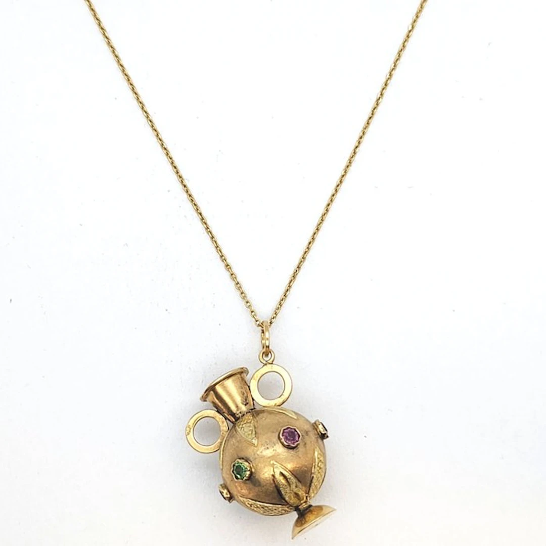 Necklace with pendant - 18 kt. Yellow gold - 0.55ct. tw. Synthetic gemstone