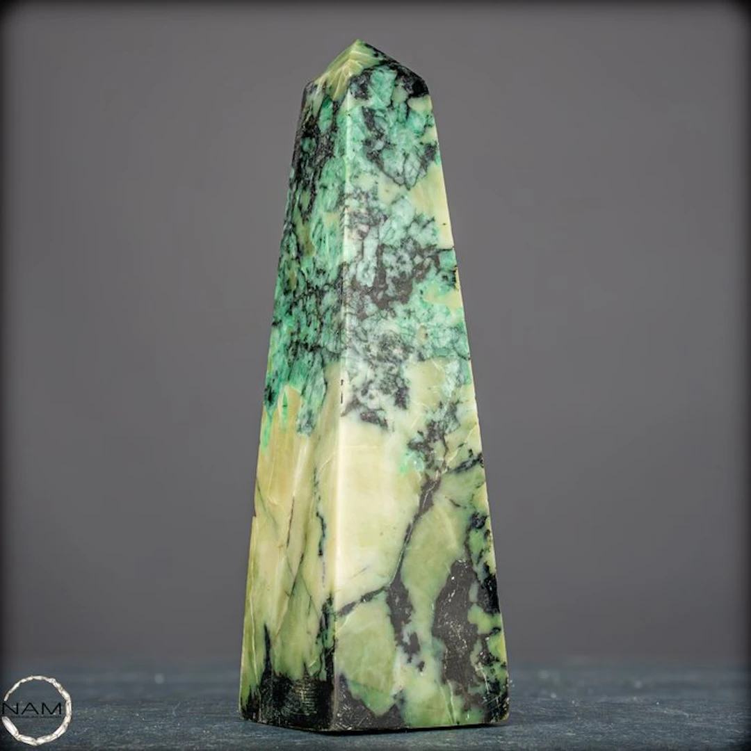 Majestic emerald obelisk from the legendary Muzo Mine – a...