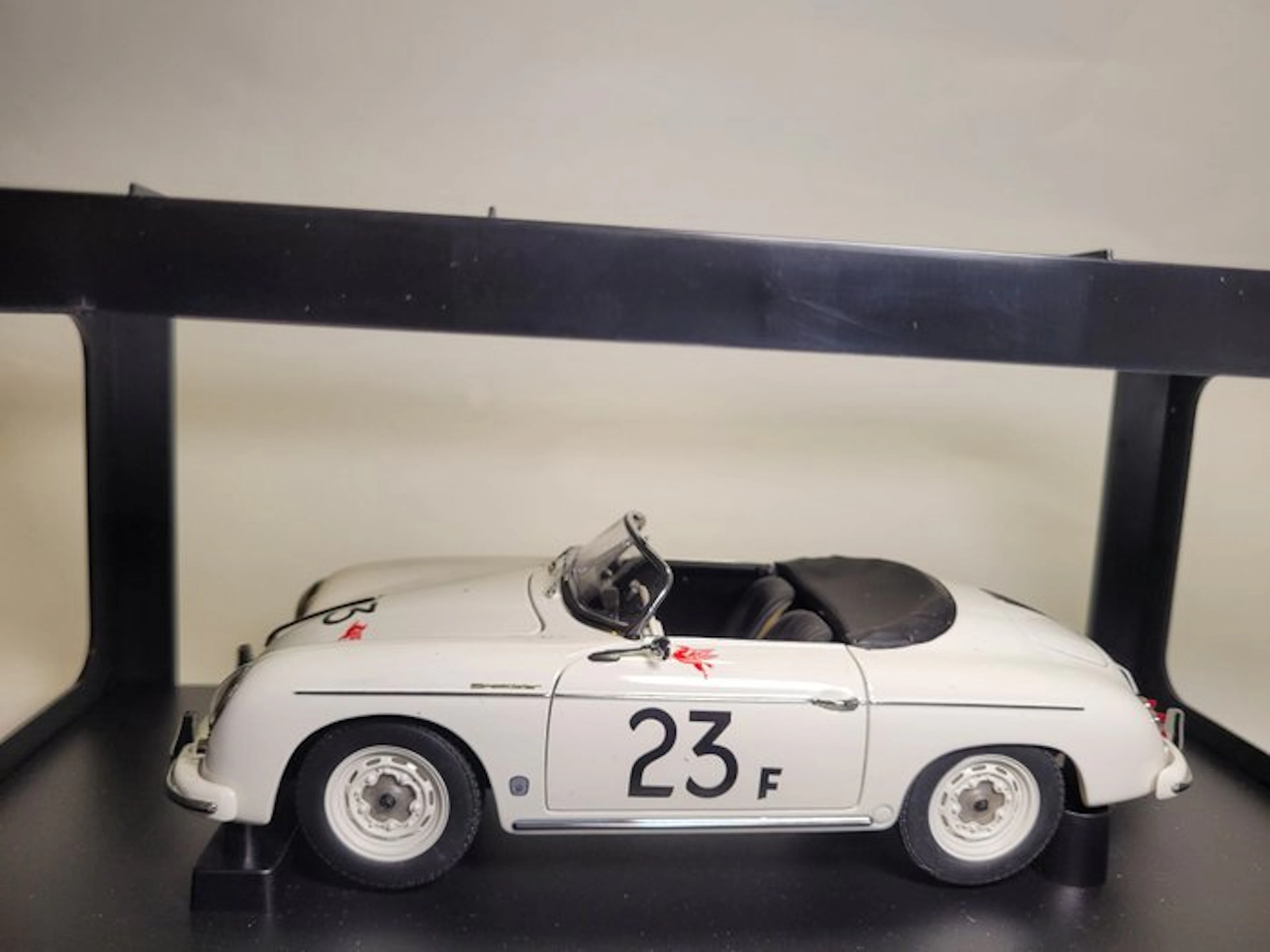 Autoart 1:18 - Model sedan - Porsche 356A Speedster 23f...