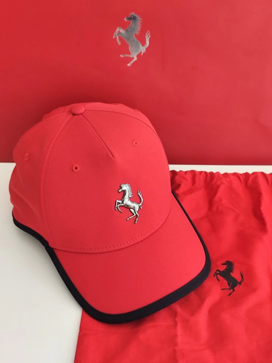 Ferrari - Luxury cap Ferrari Cavallino Rampante logo platinum ruthenium