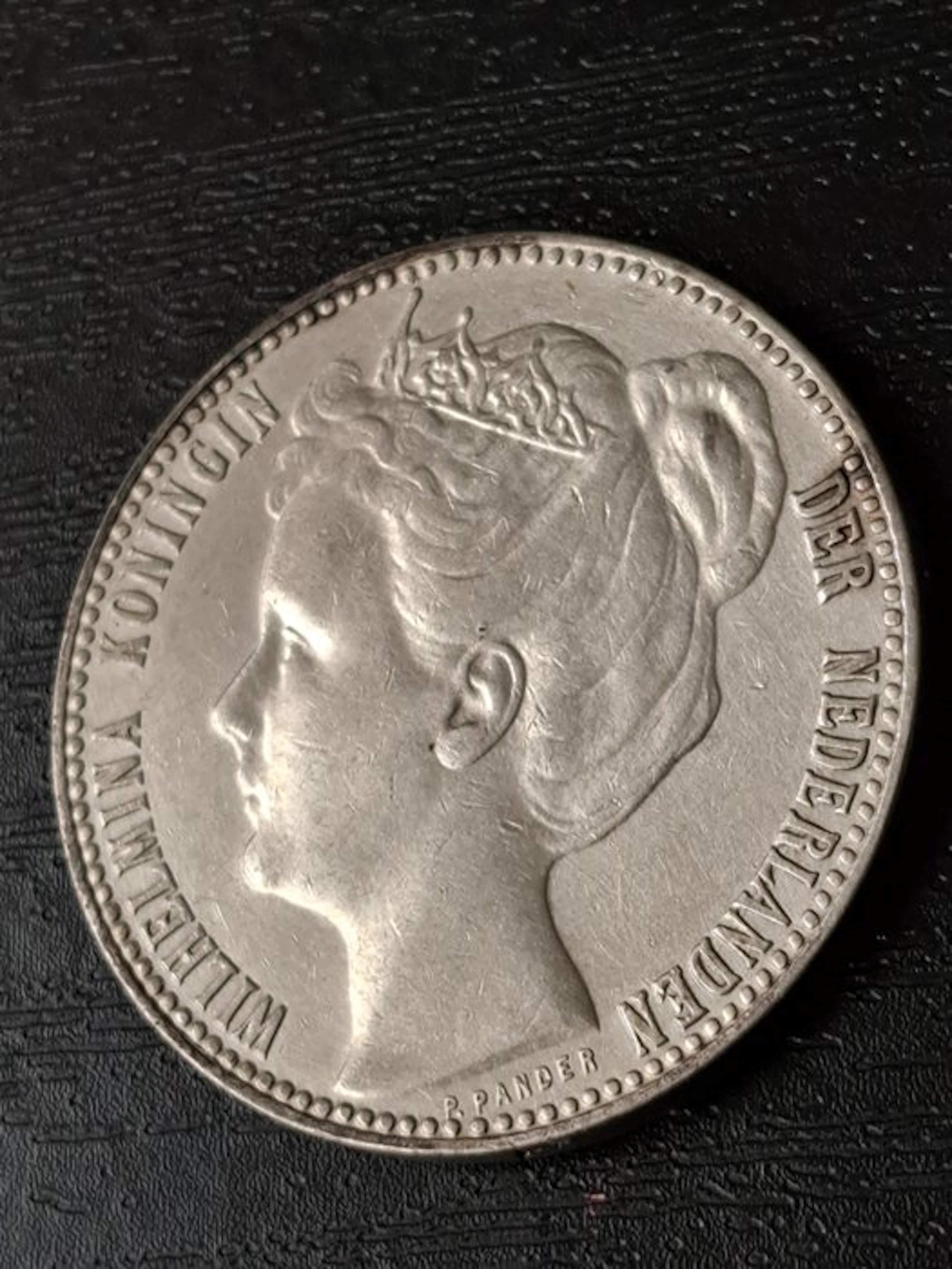 Netherlands. Wilhelmina. 1 Gulden 1907 Prima- (No reserve price)