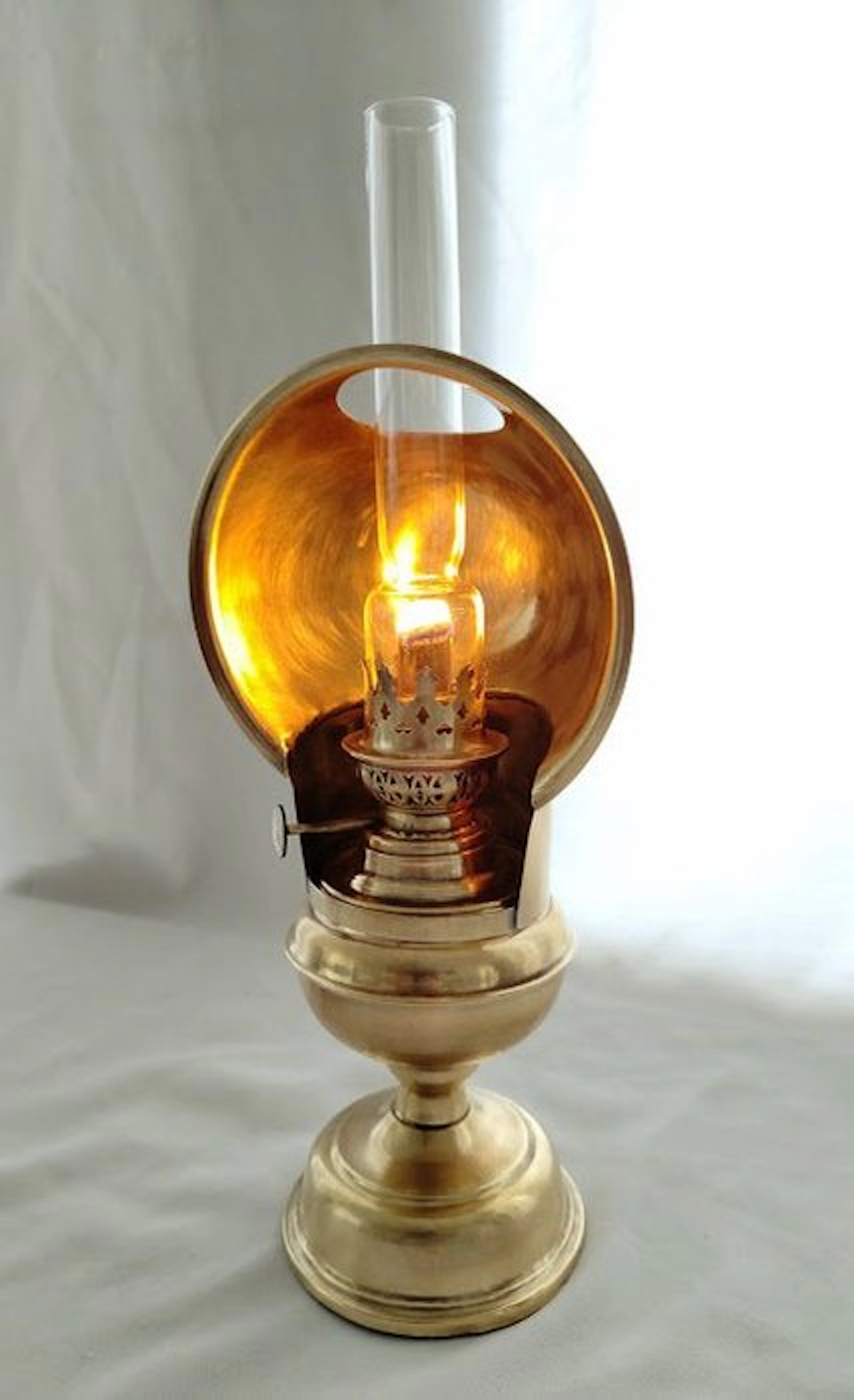 Kerosene lamp - Kerosene lamp with adjustable reflector - Brass, Glass