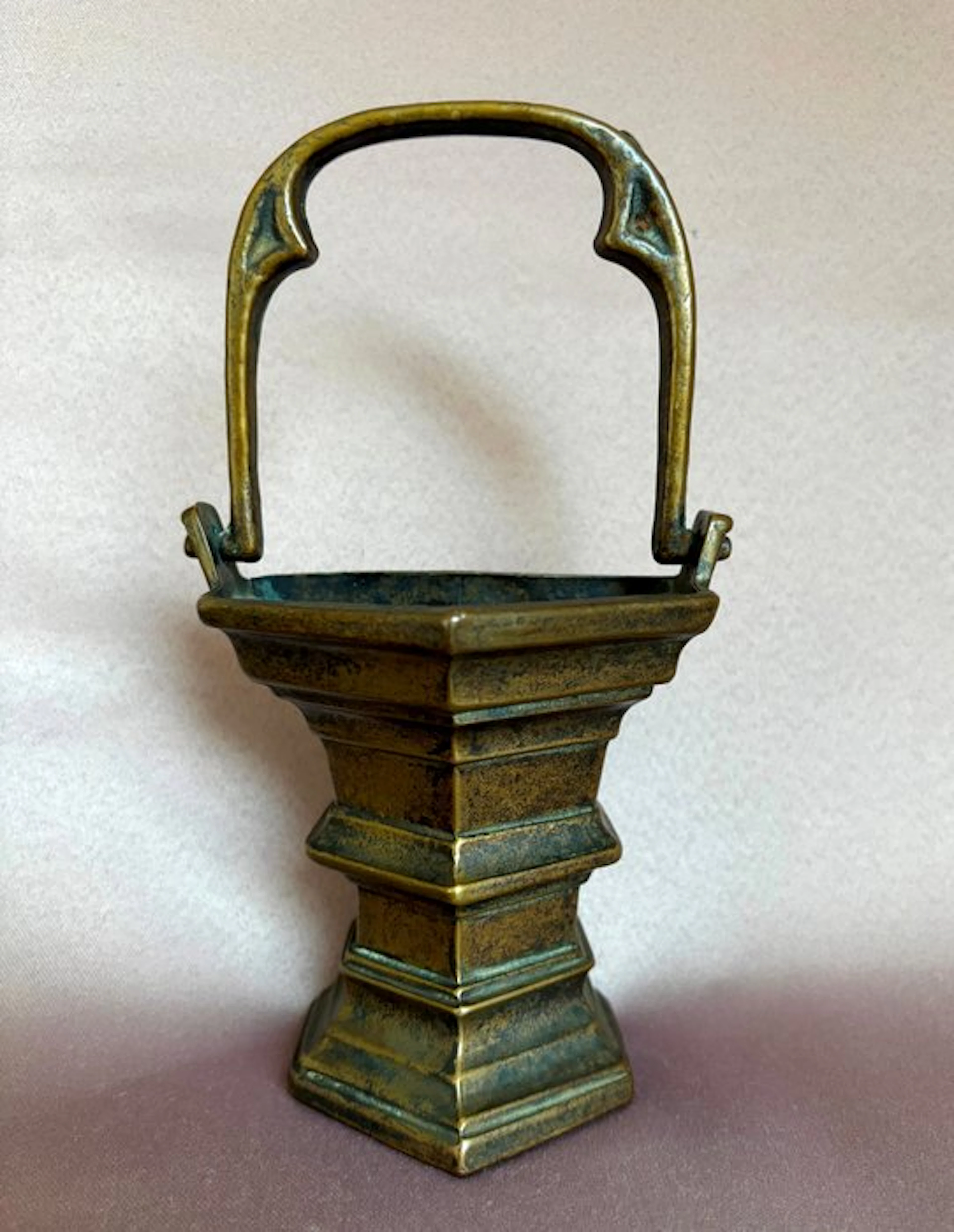 Antique Holy water font - 1880- 1920 - Bronze situla Neo-Gothic