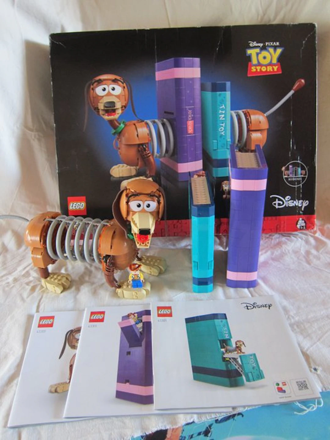 LEGO Set - 43301 - Disney, Toy Story - 43301 Slinky Dog Bookends Toy Story