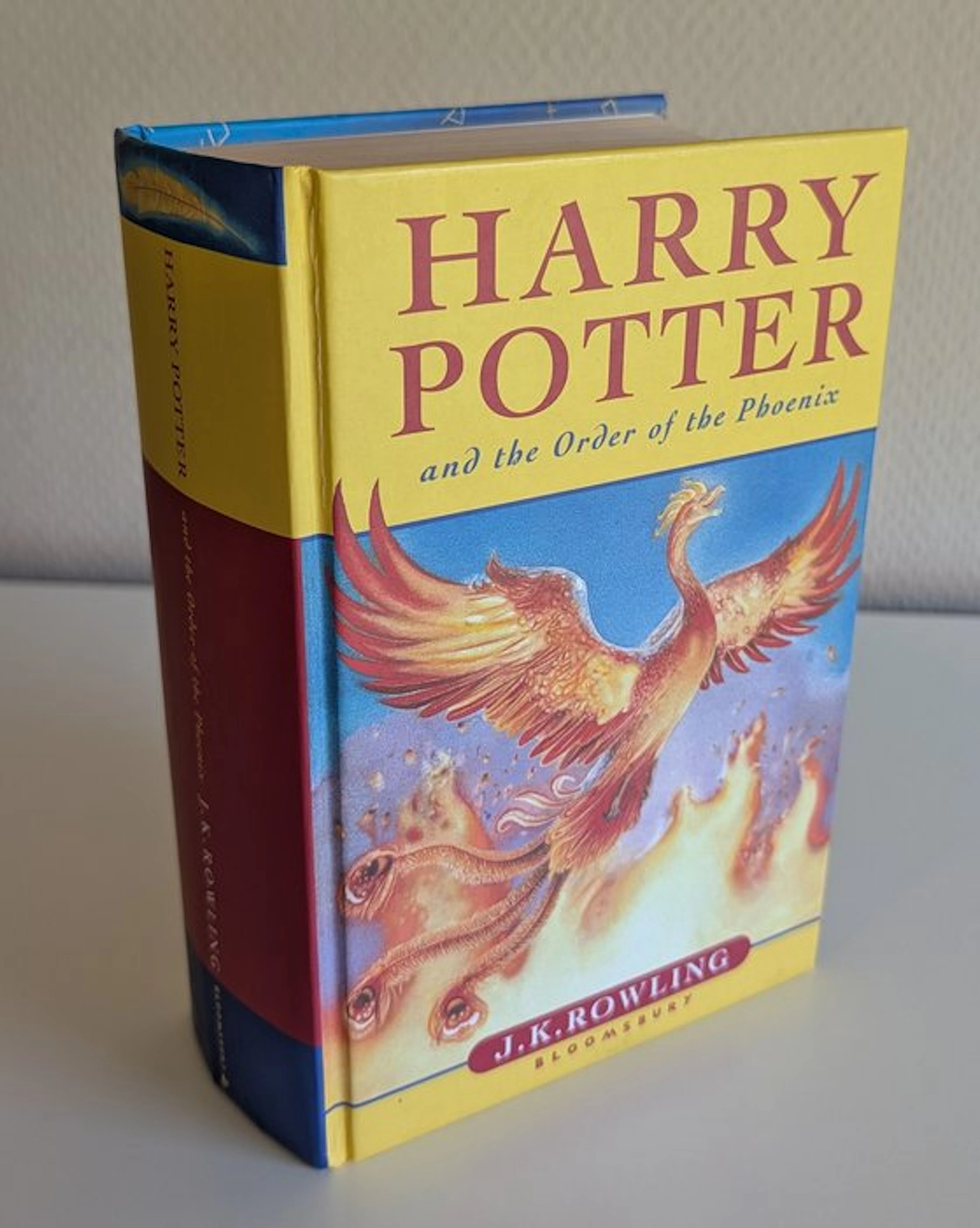 J.K. Rowling - Harry Potter and The Order of the Phoenix...